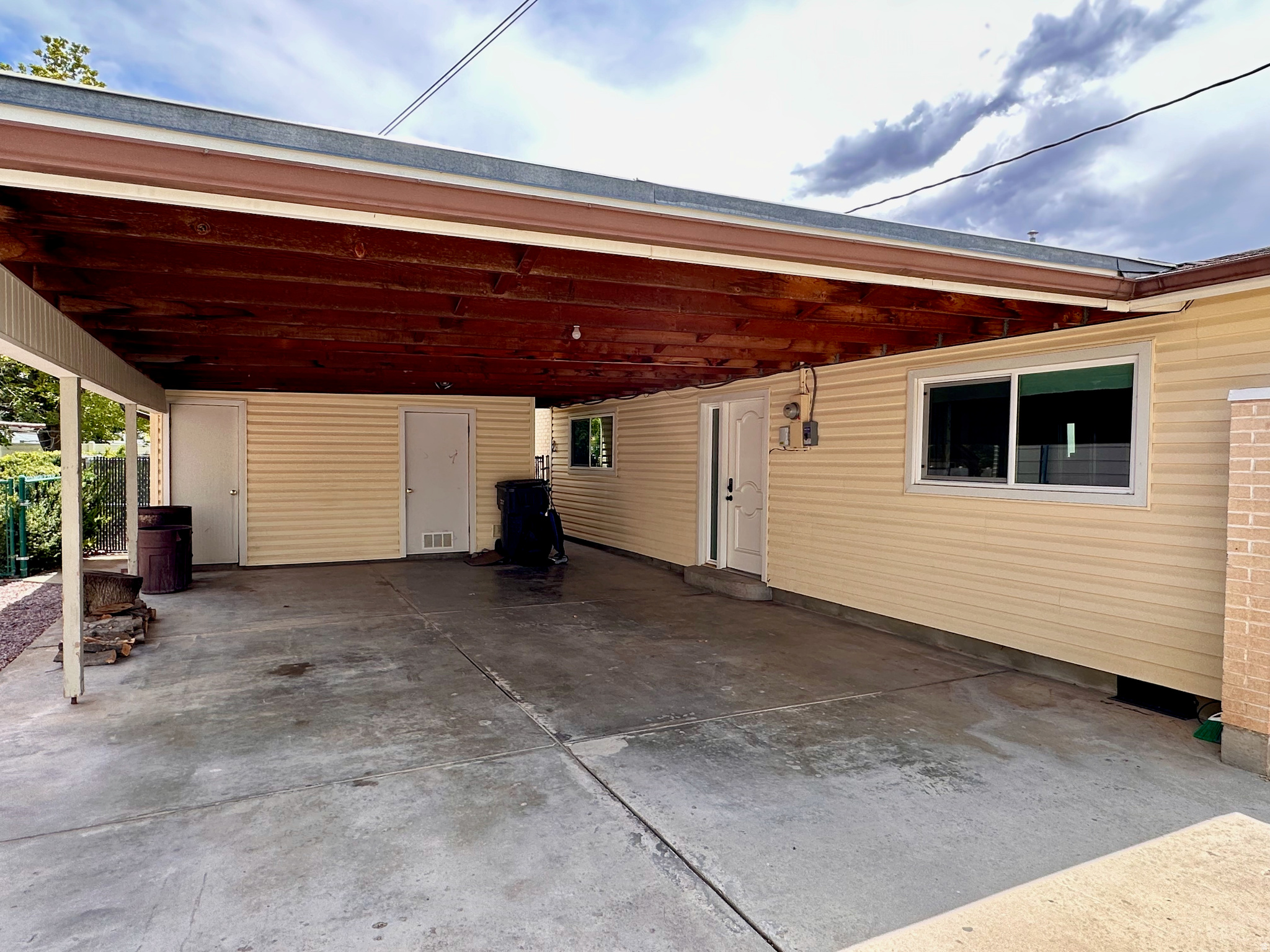 main property photo 38