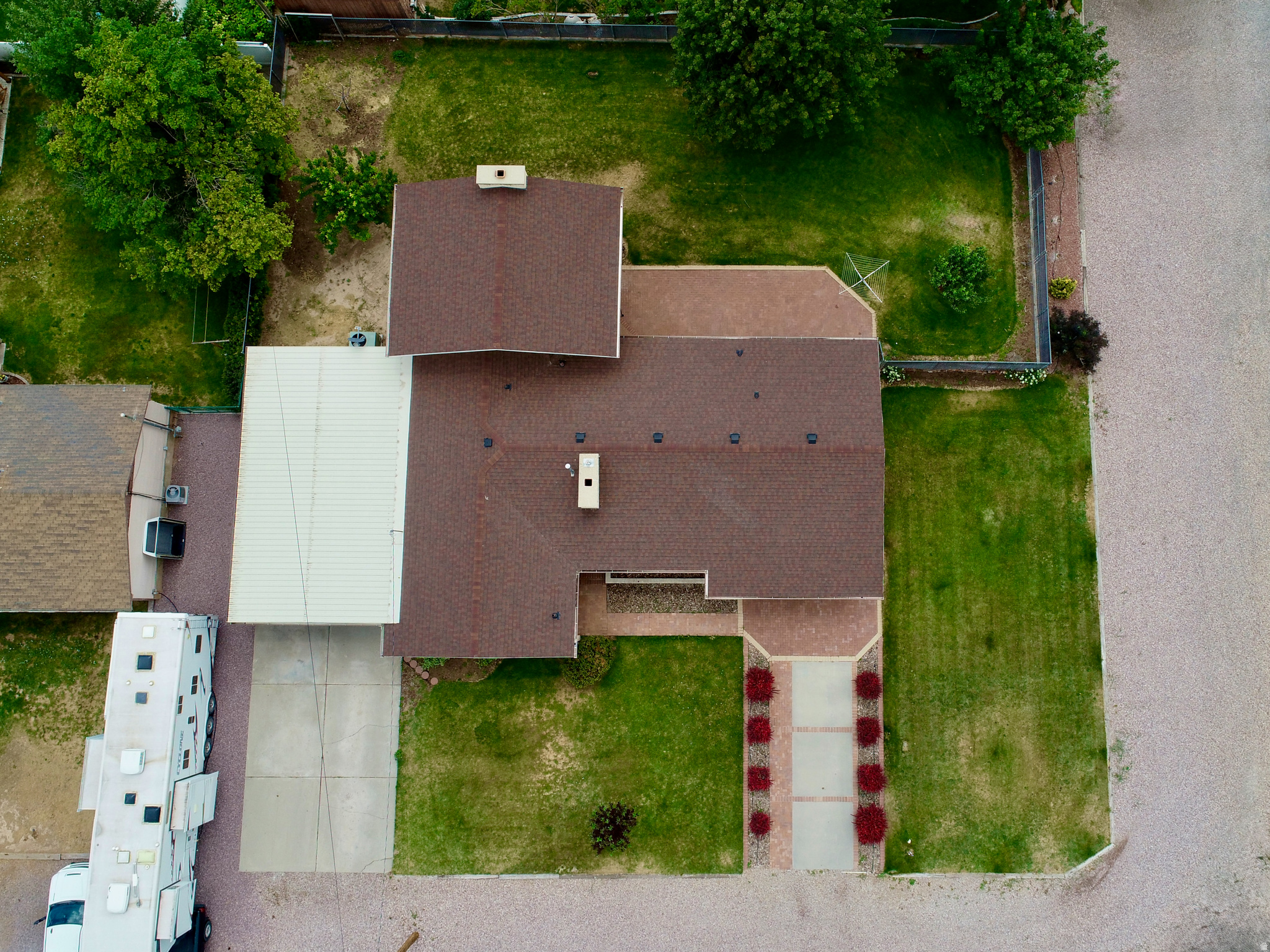 main property photo 44