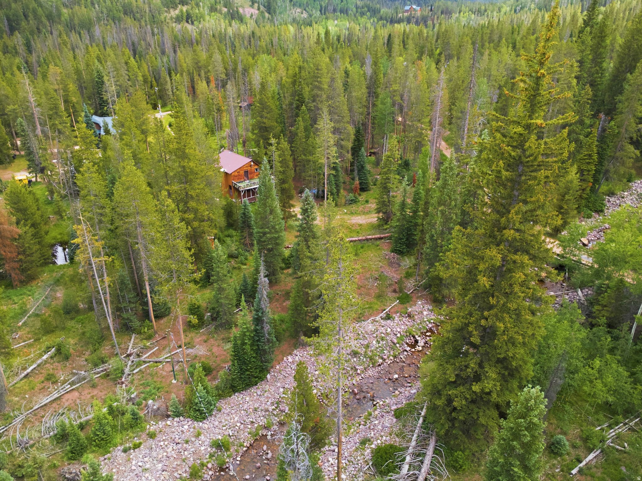 main property photo 11