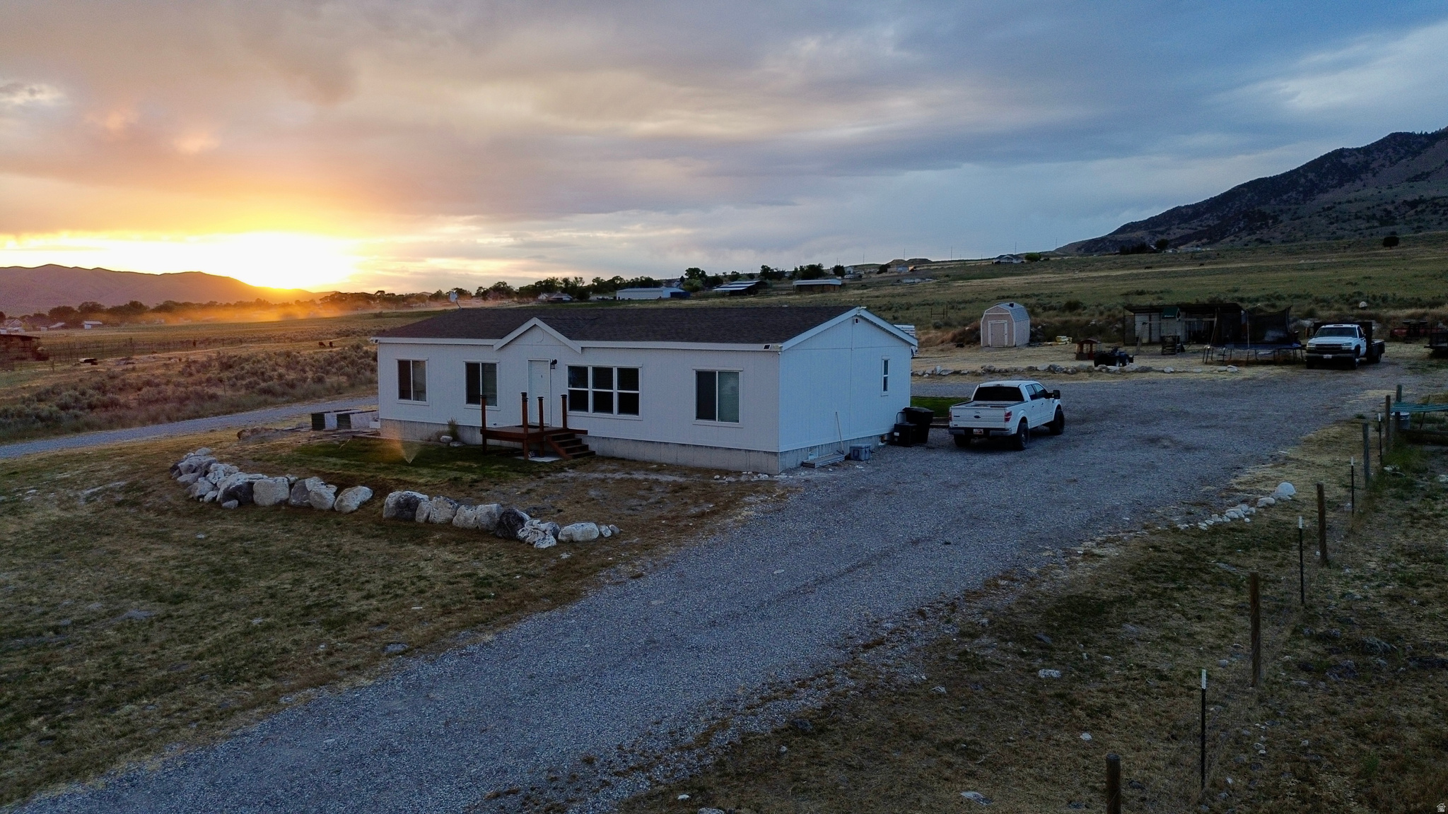 main property photo 0