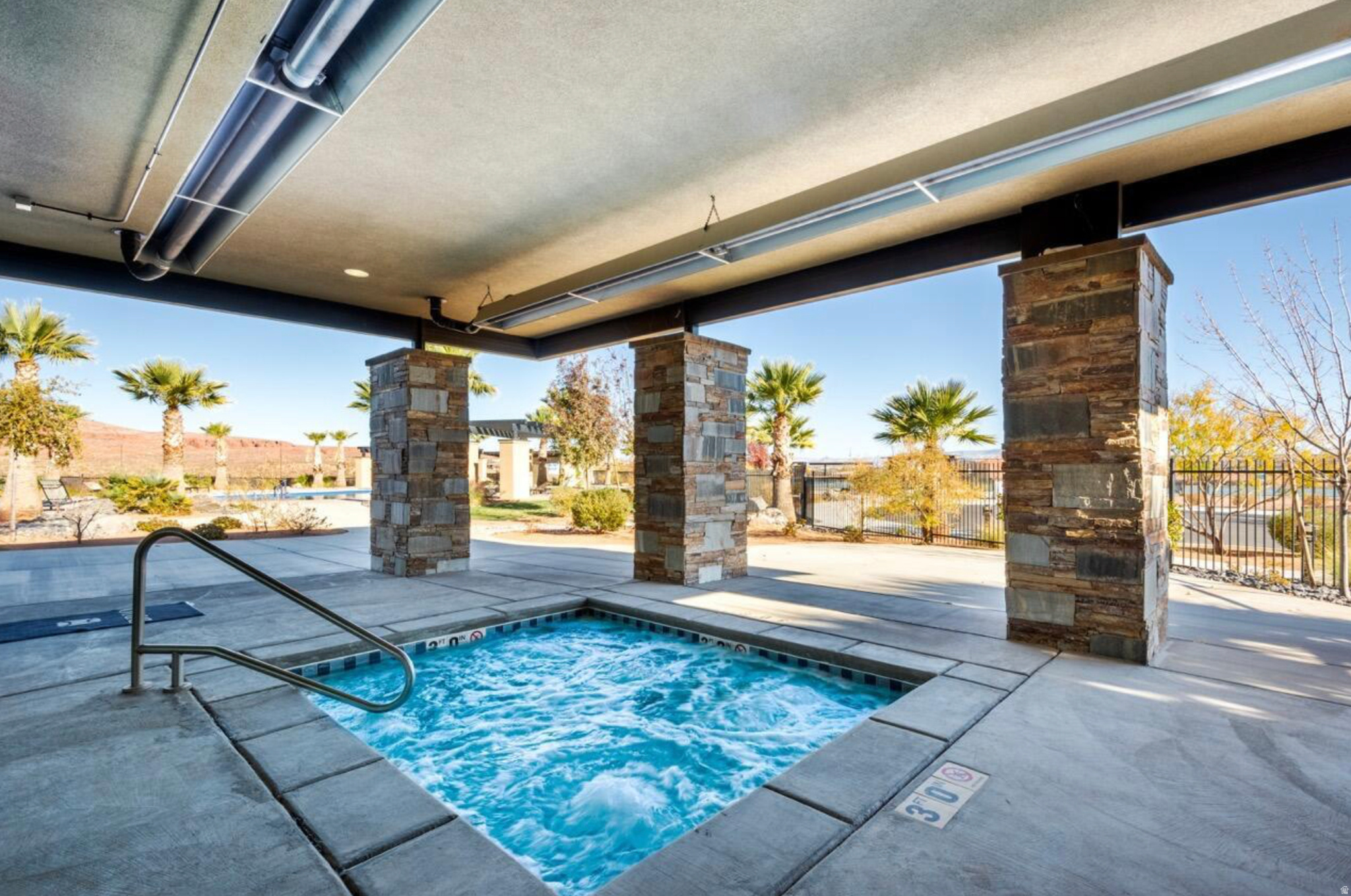 main property photo 34