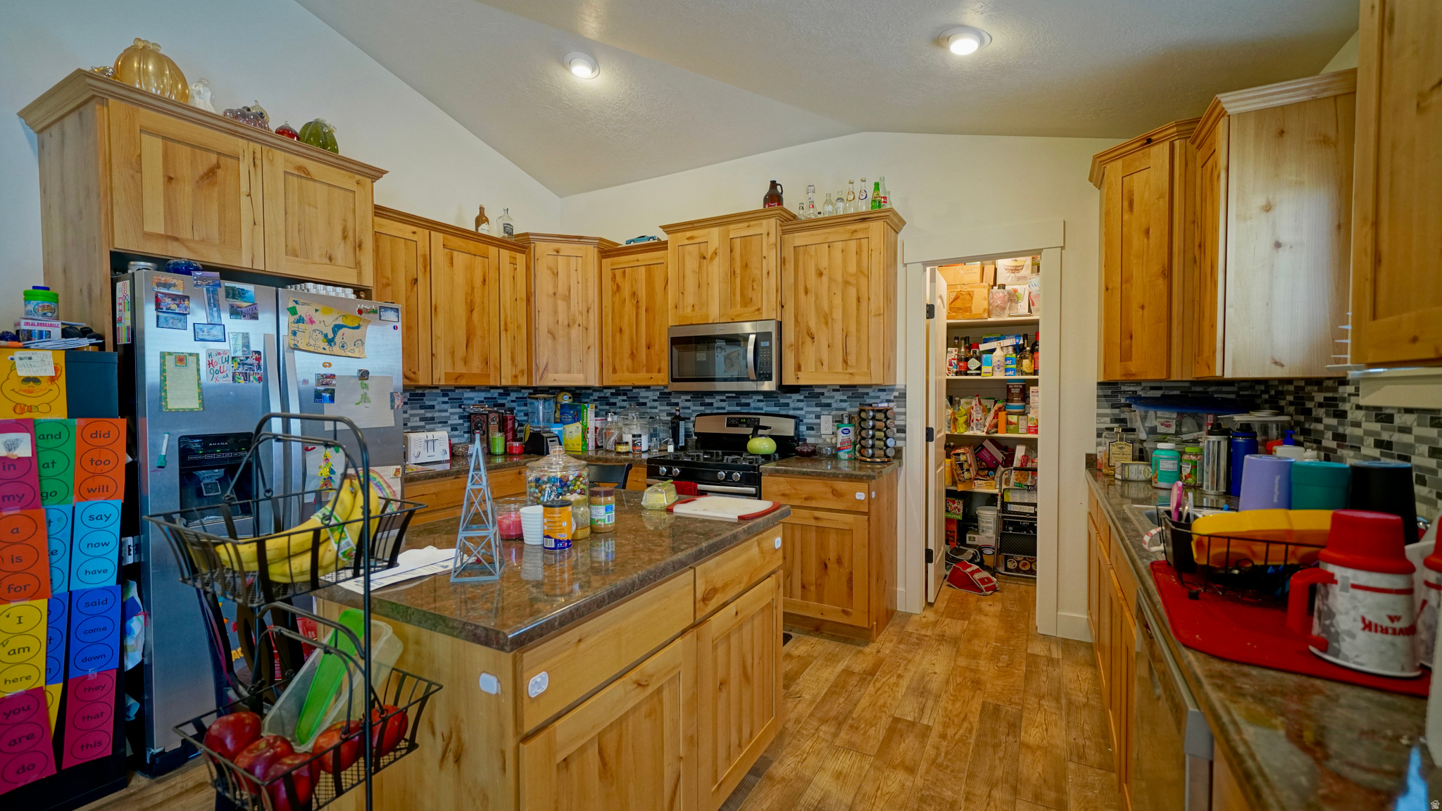main property photo 13