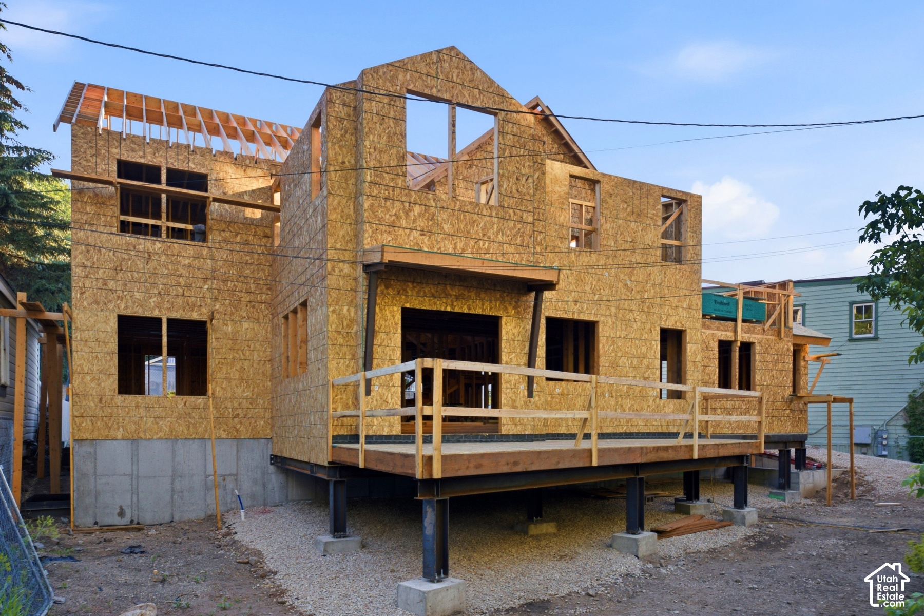 main property photo 25