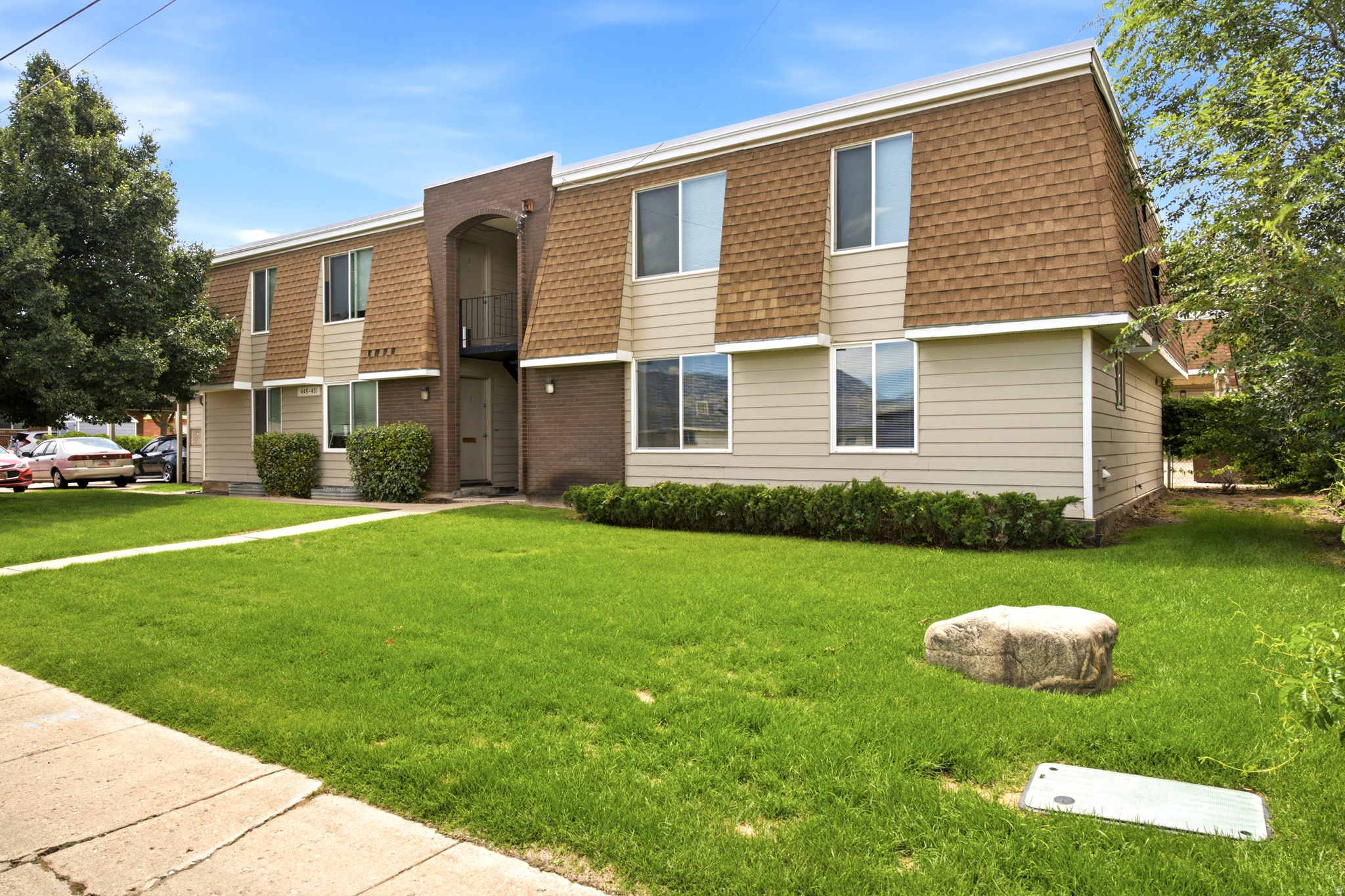 main property photo 0