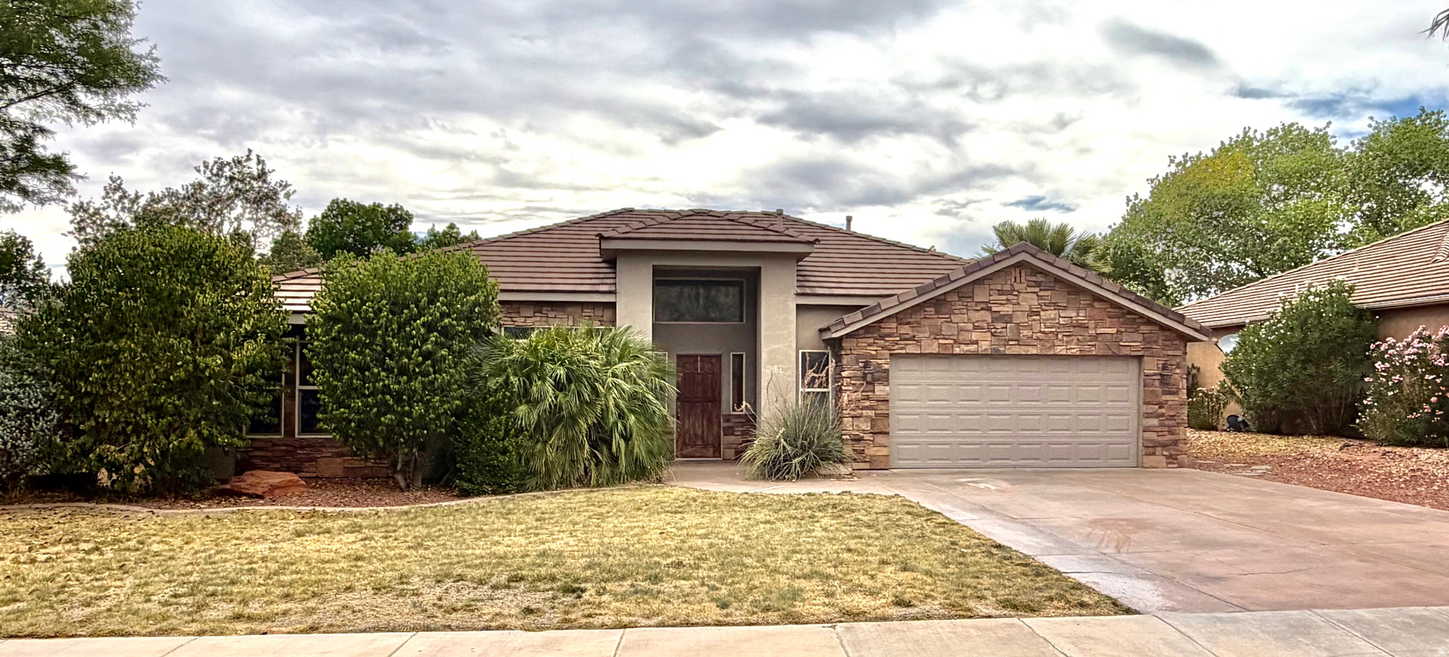 main property photo 0