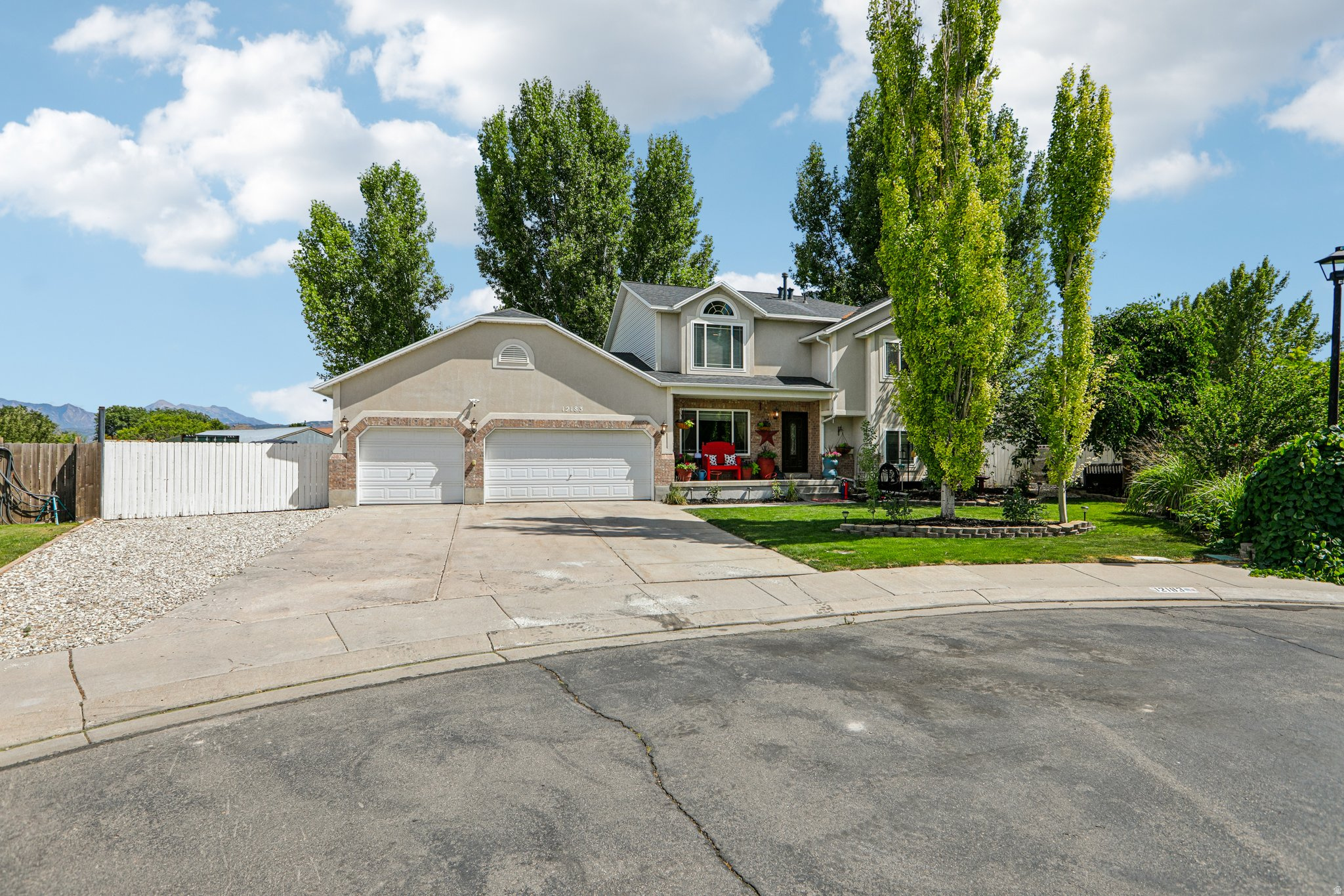 main property photo 0