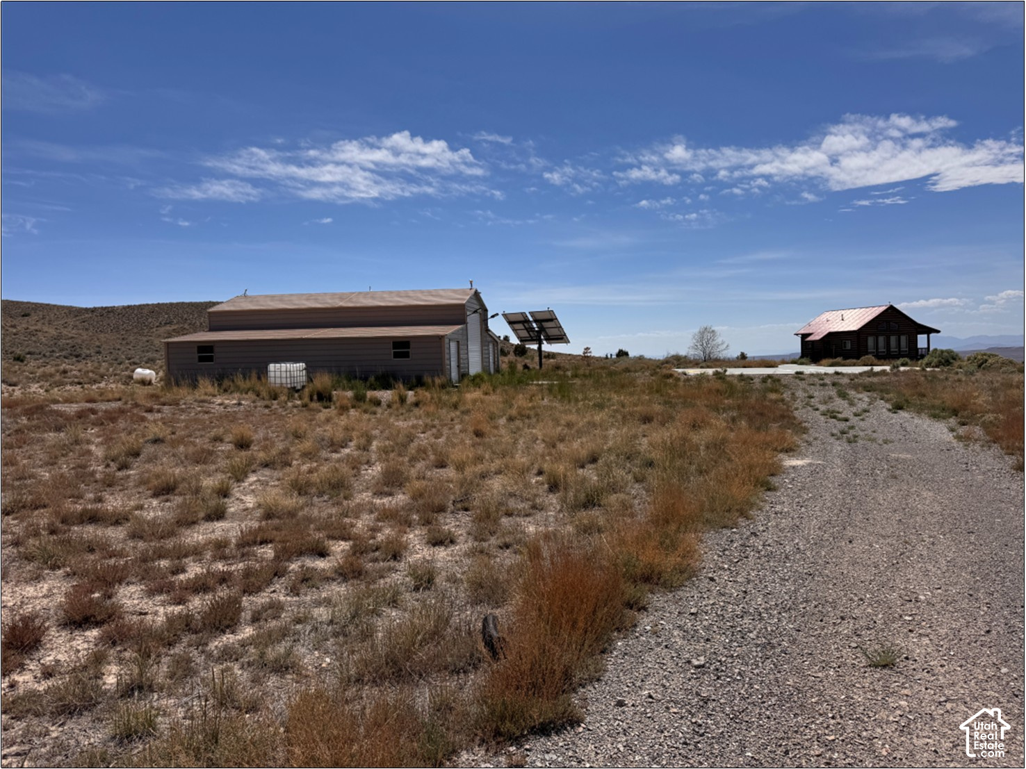 main property photo 17