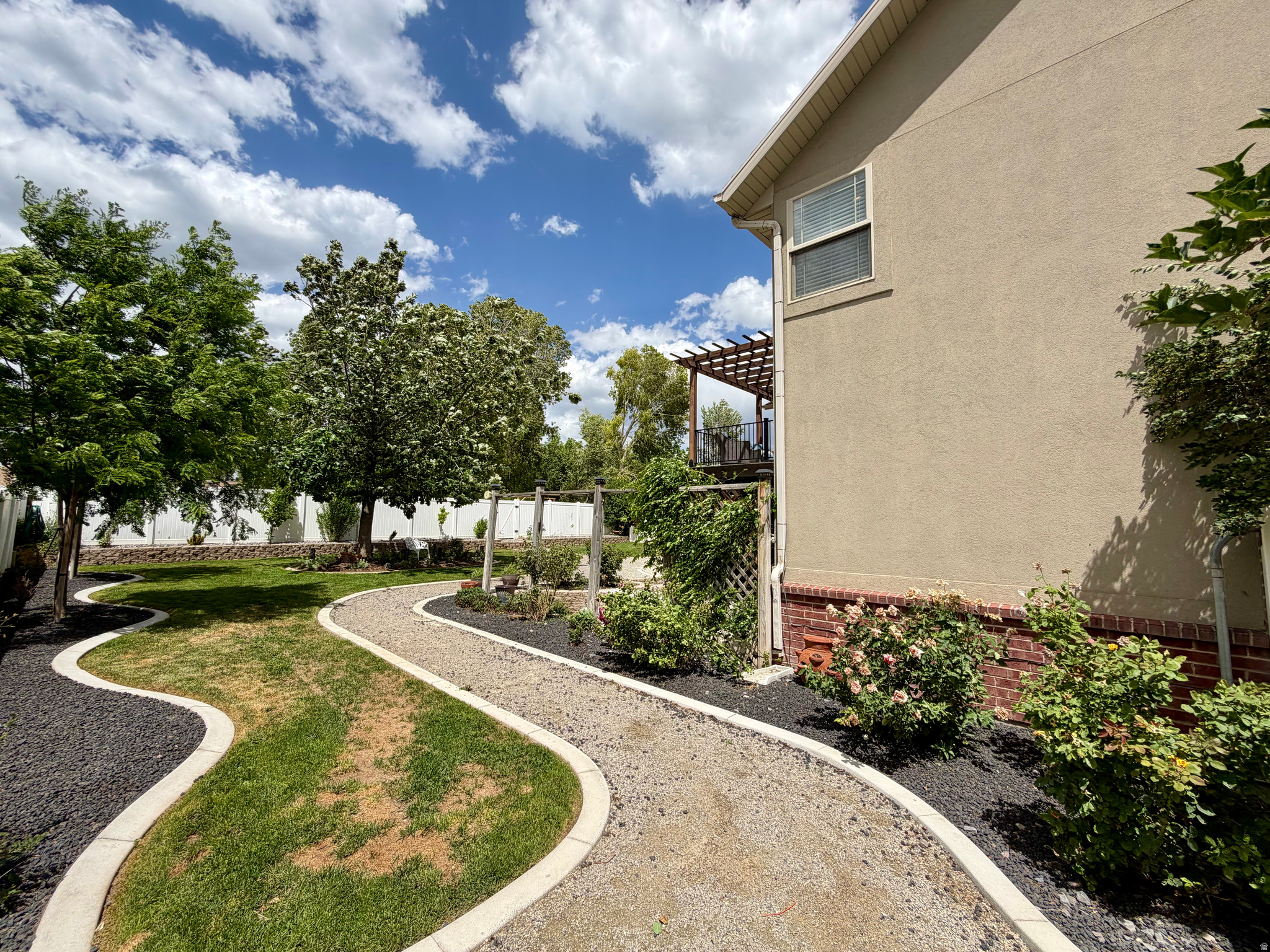 main property photo 74