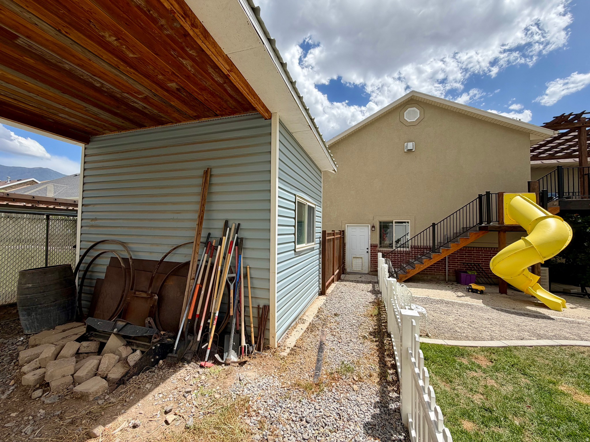 main property photo 77