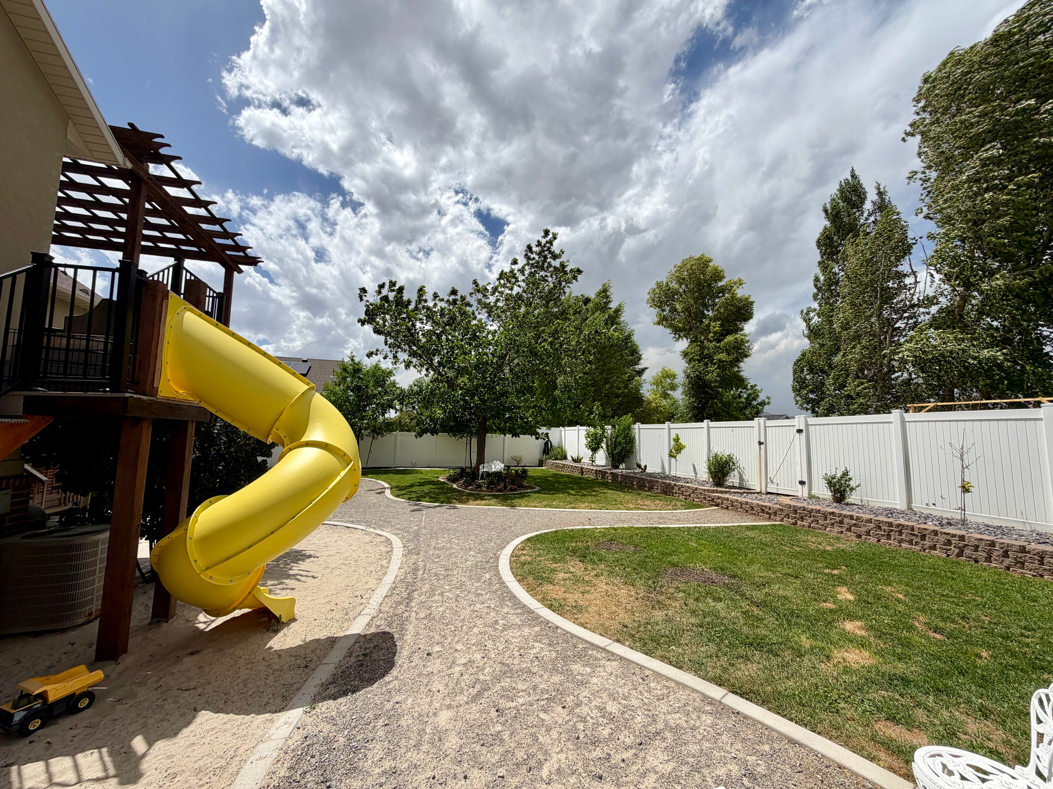 main property photo 79