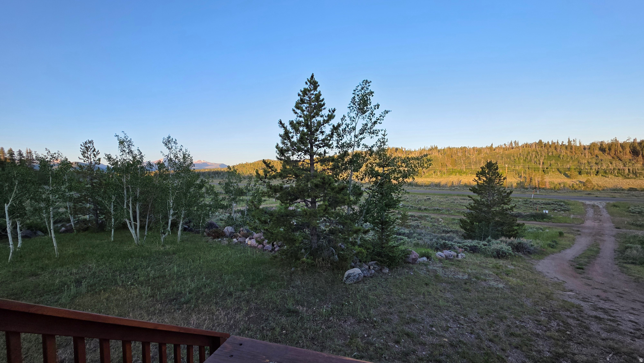 main property photo 28