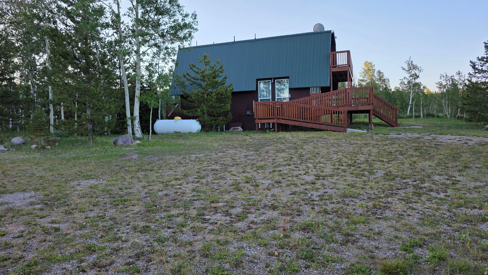 main property photo 31