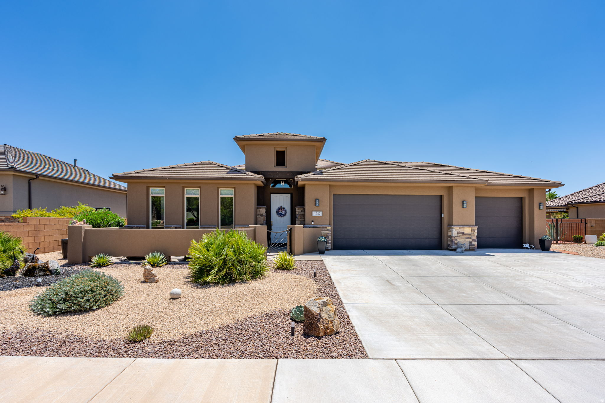 main property photo 0