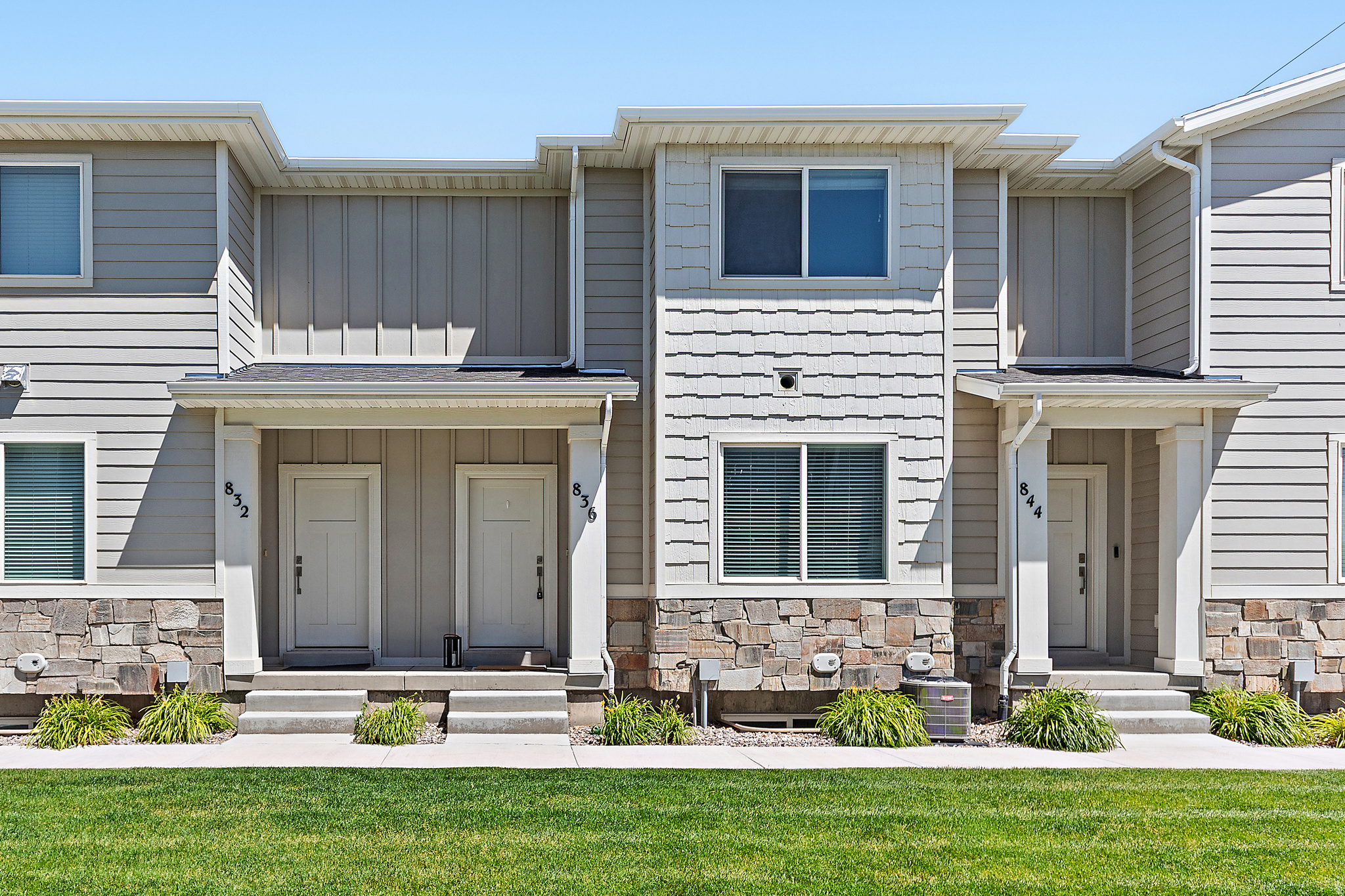 main property photo 0
