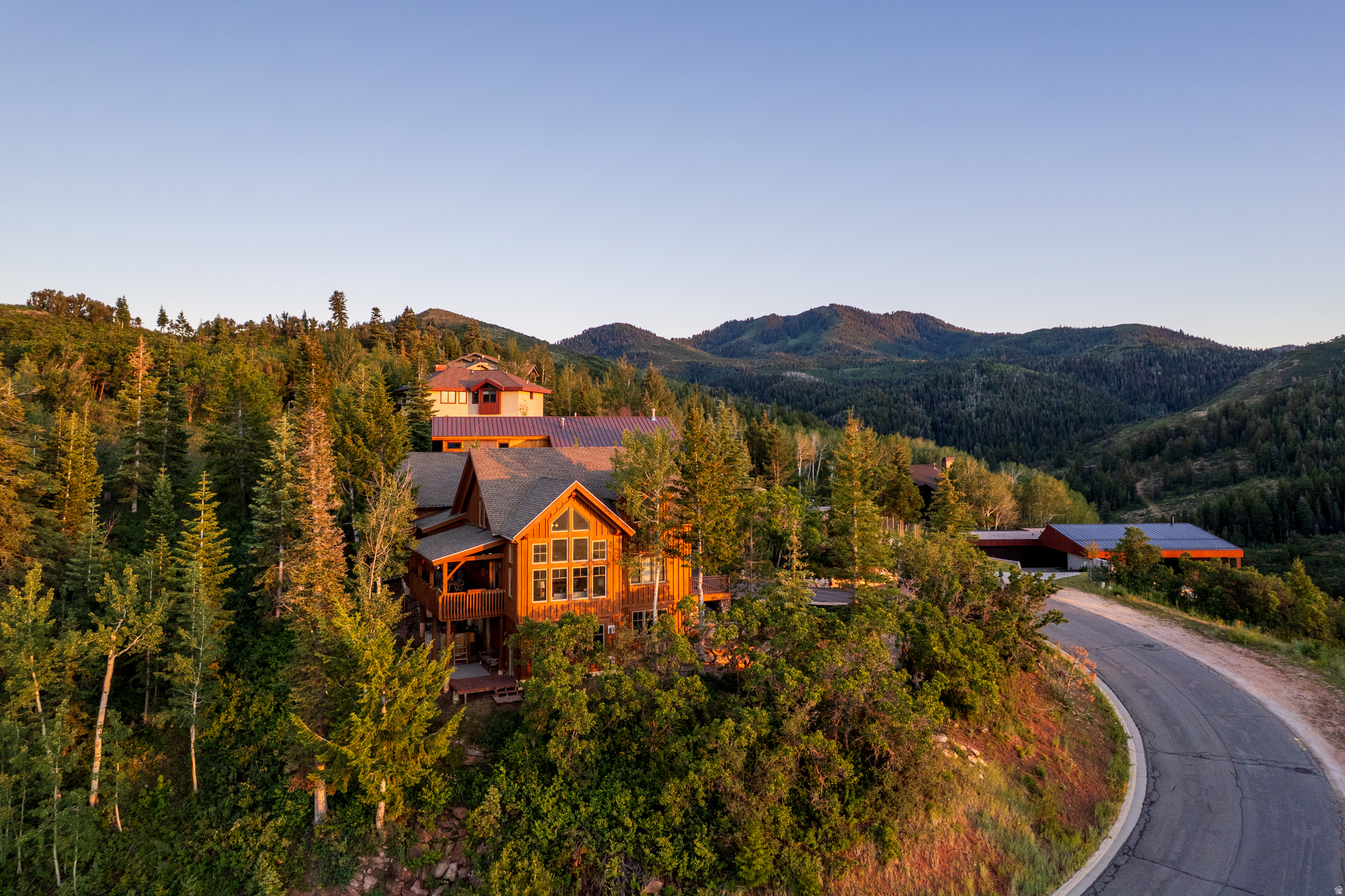 main property photo 0