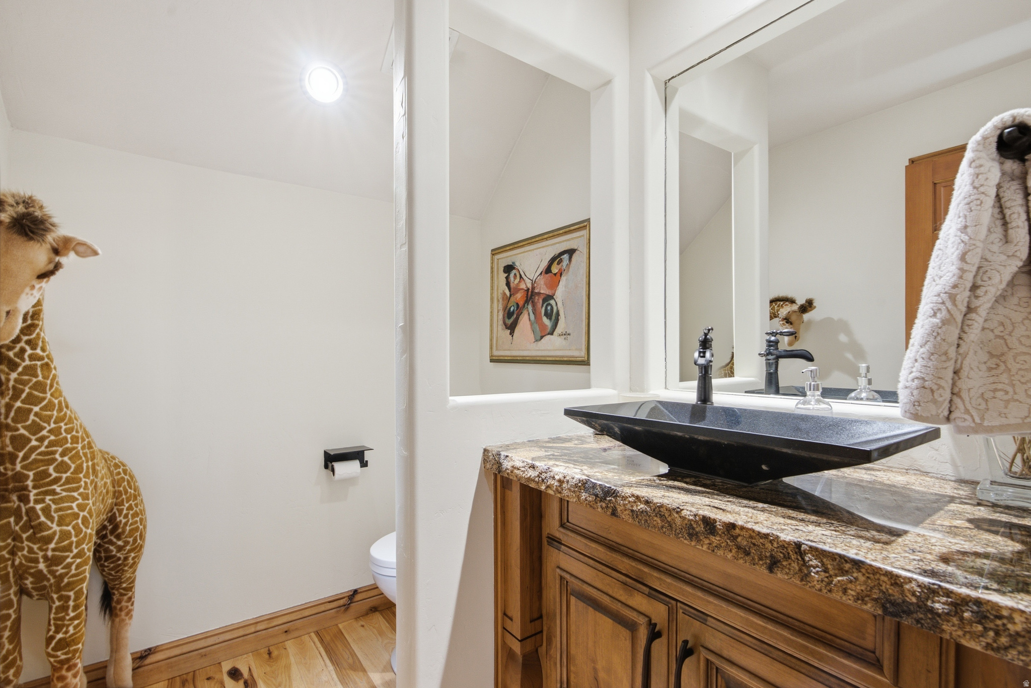 main property photo 12