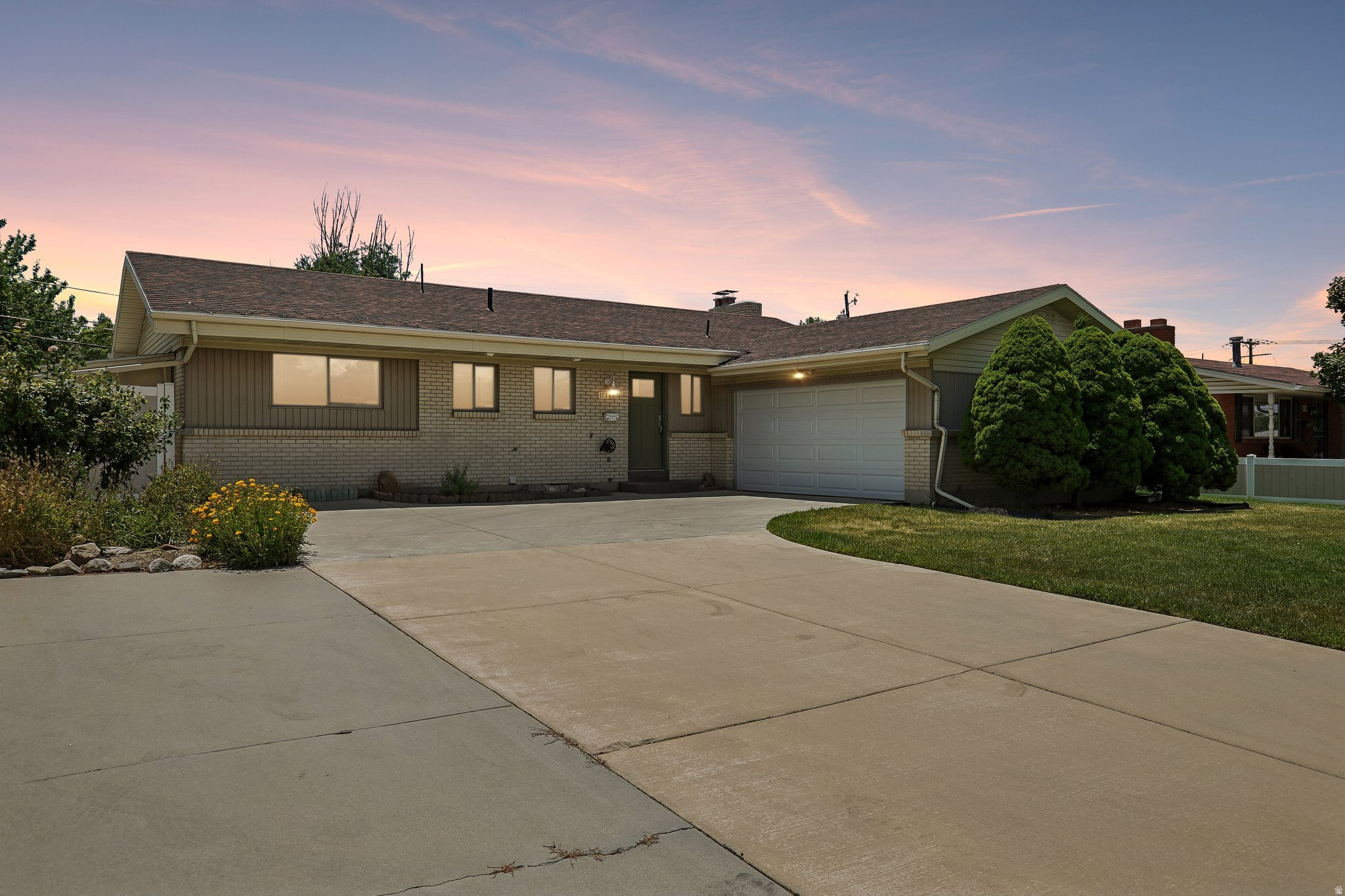 main property photo 0