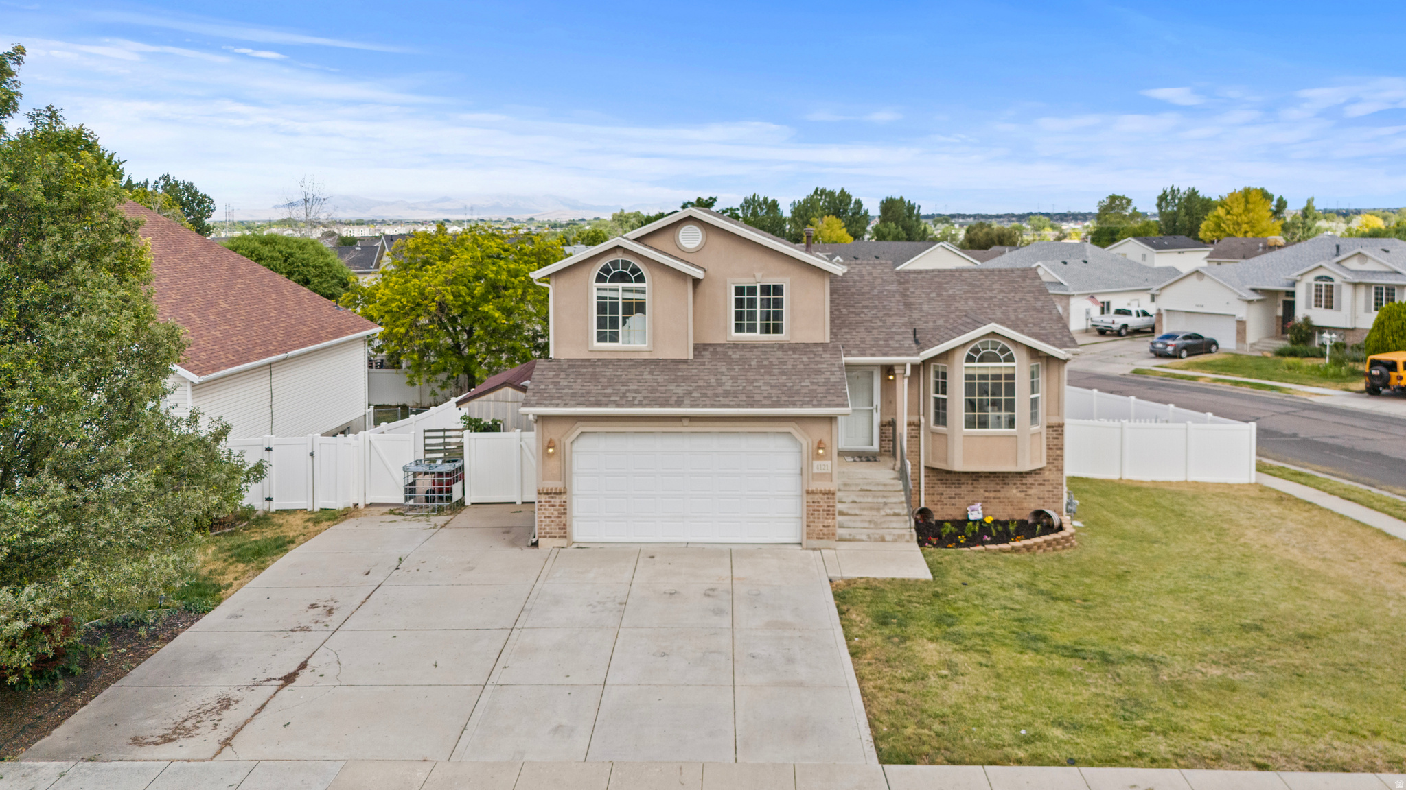 main property photo 33