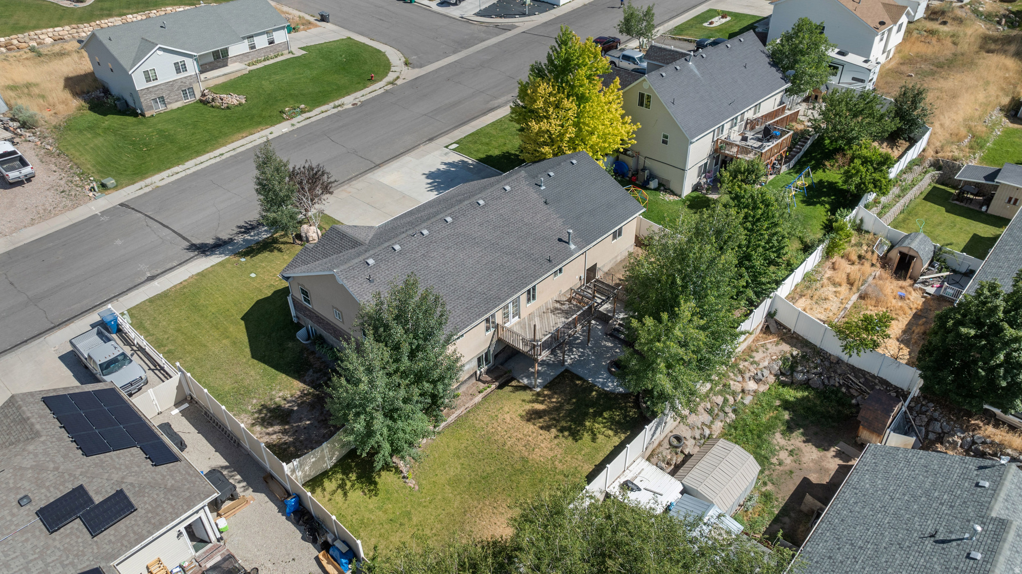 main property photo 30