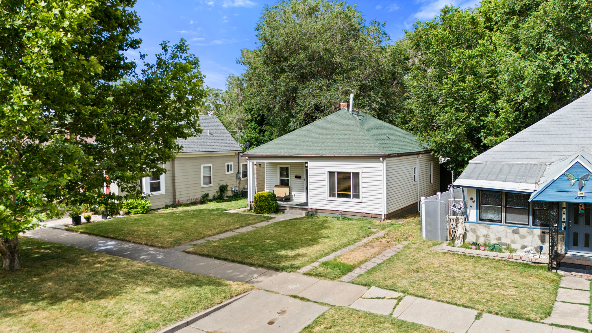 main property photo 18