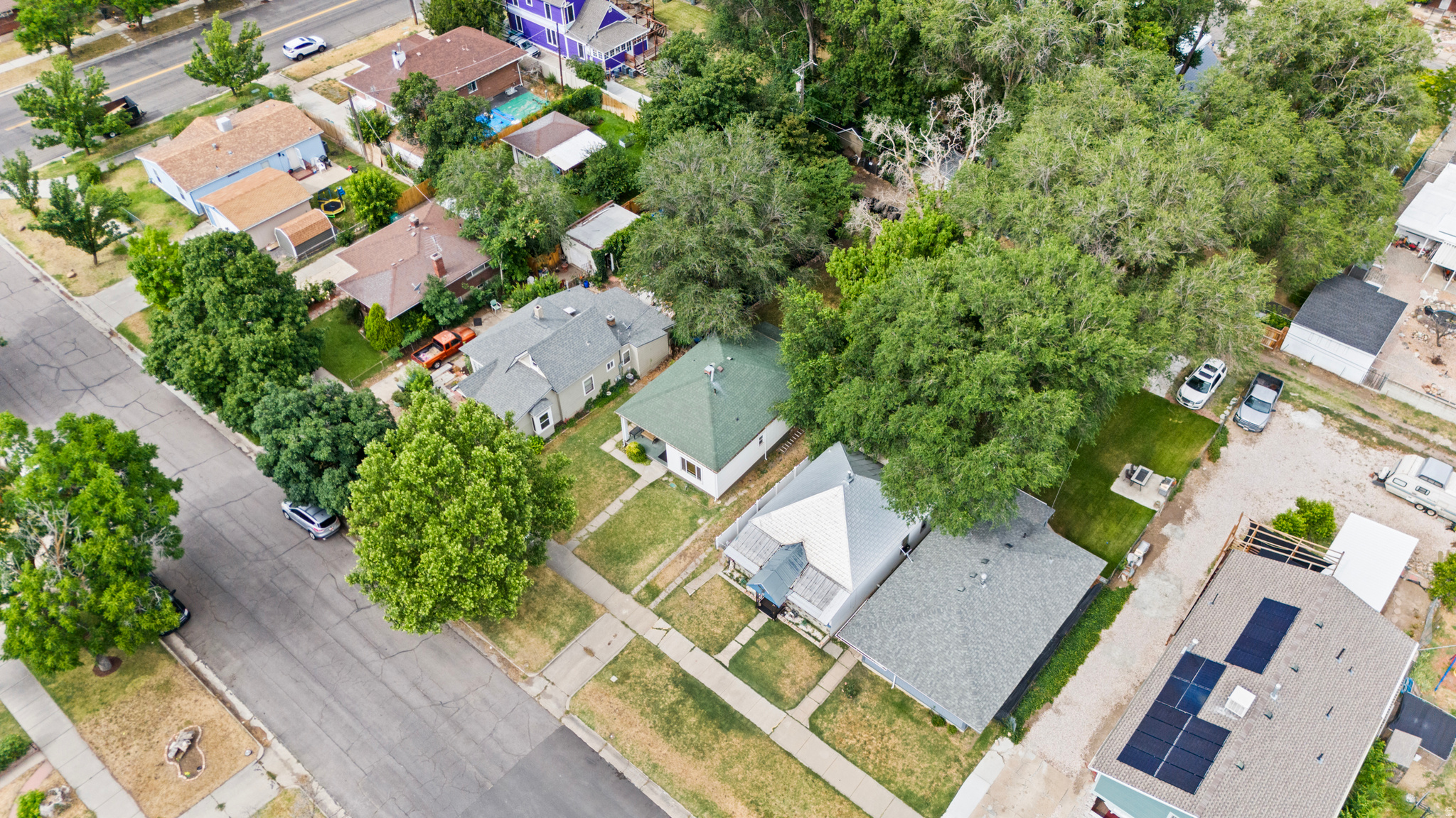 main property photo 19