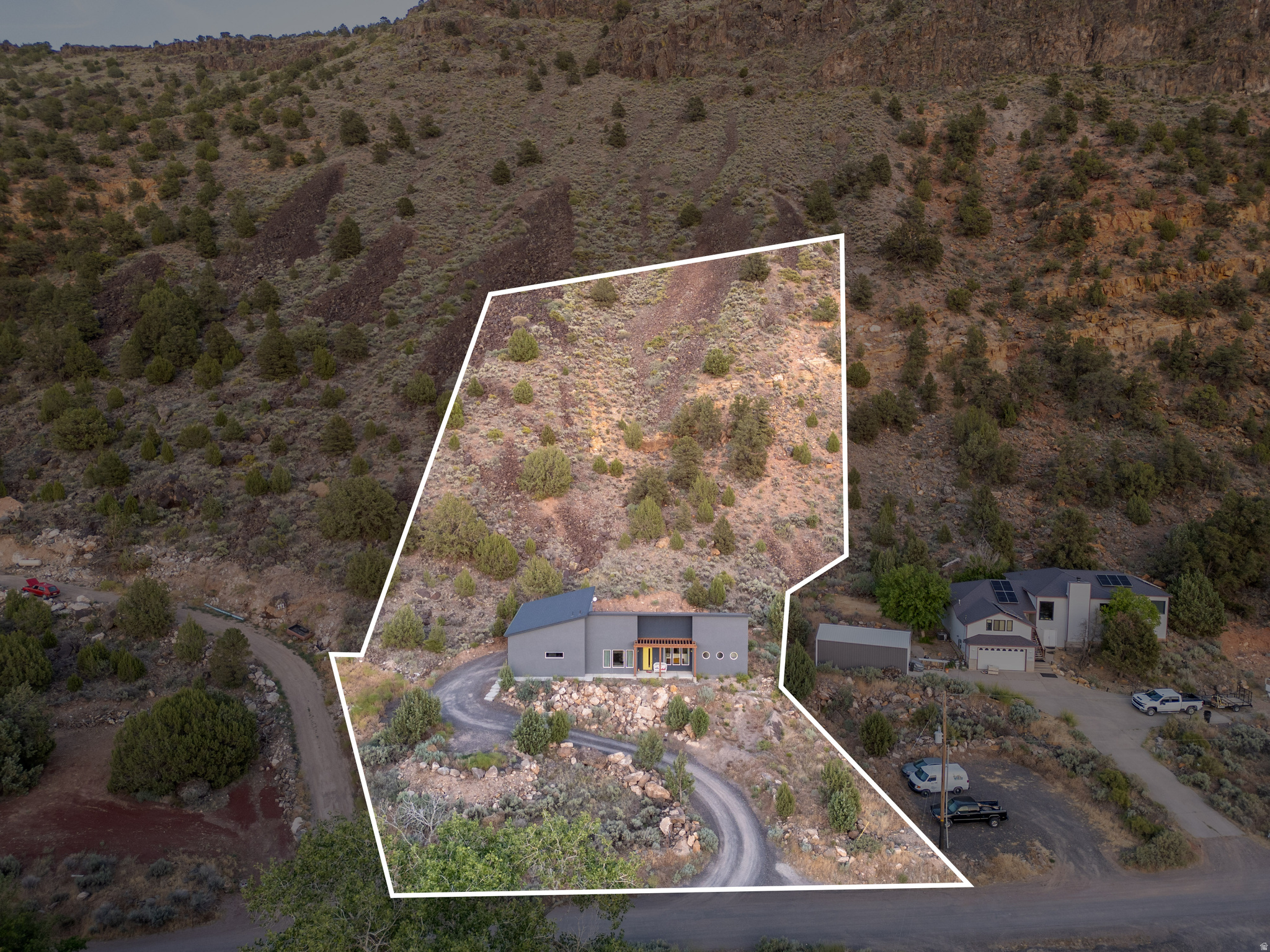 main property photo 41