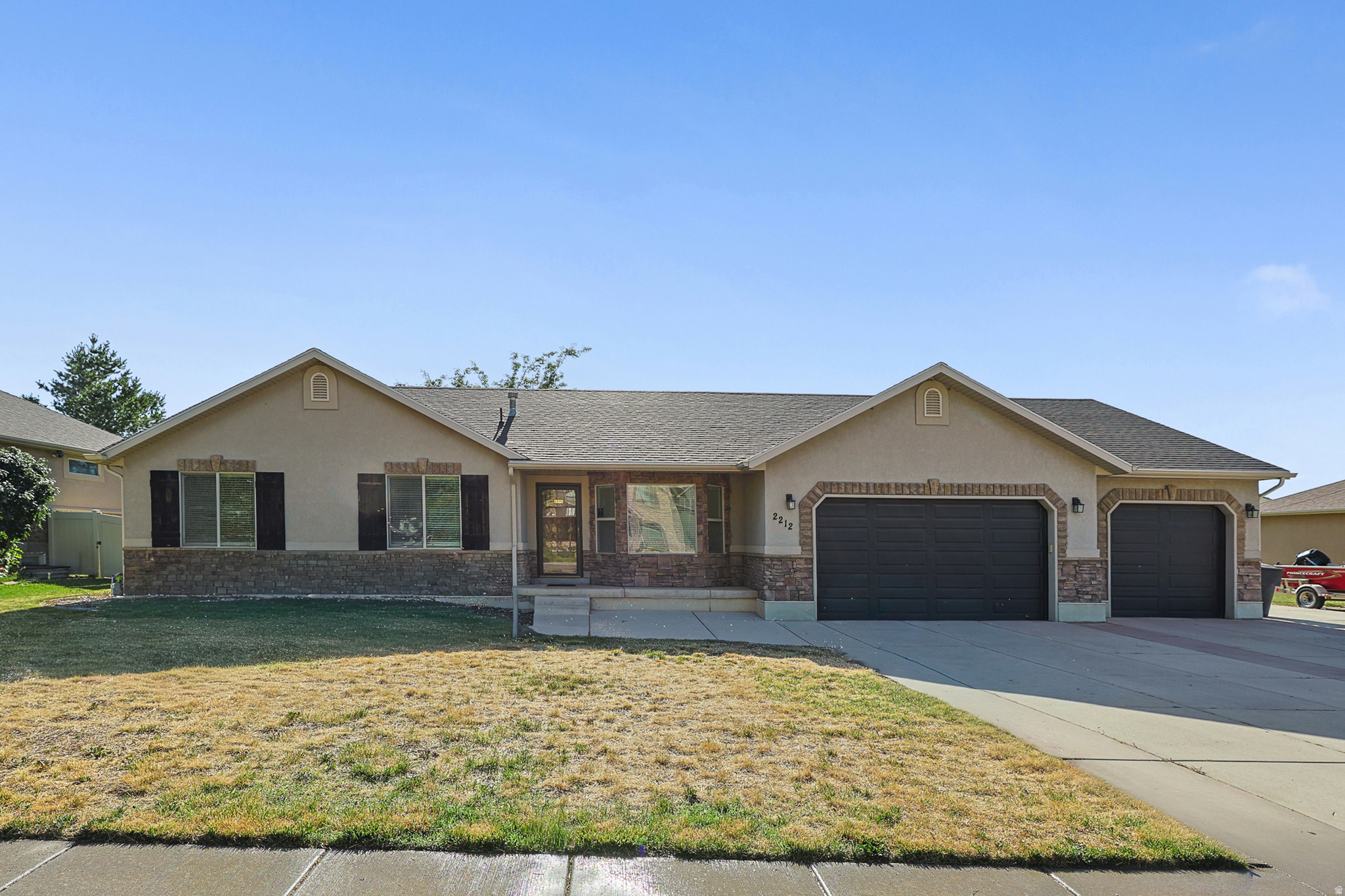 main property photo 46