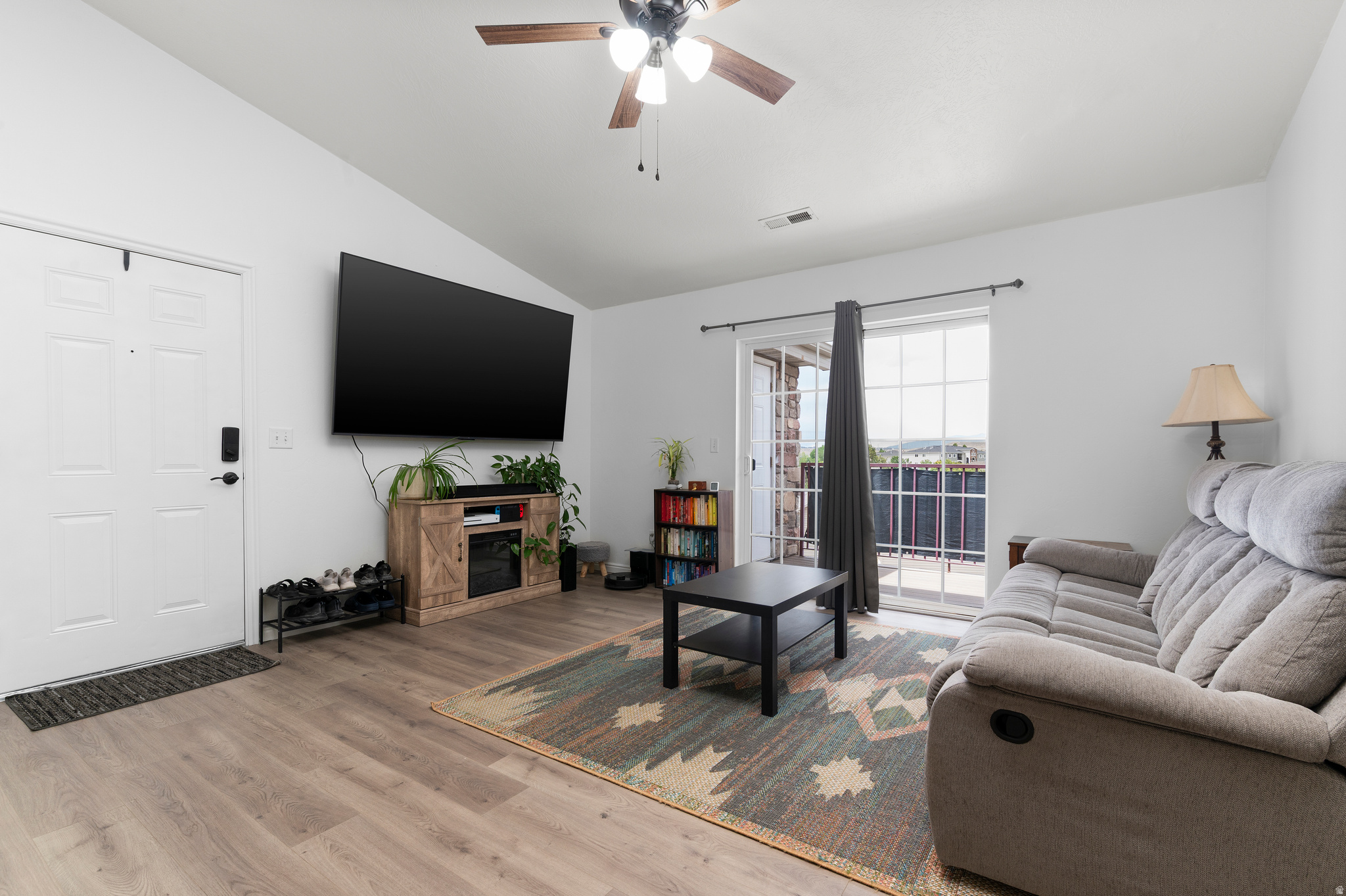 main property photo 0
