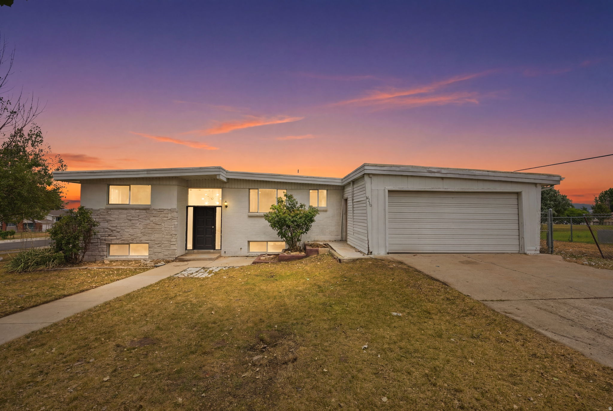 main property photo 0