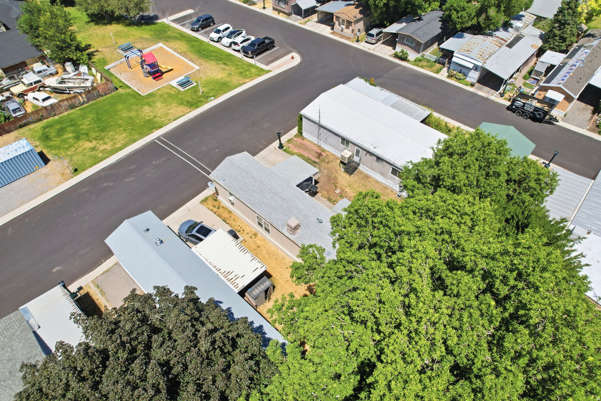 main property photo 27