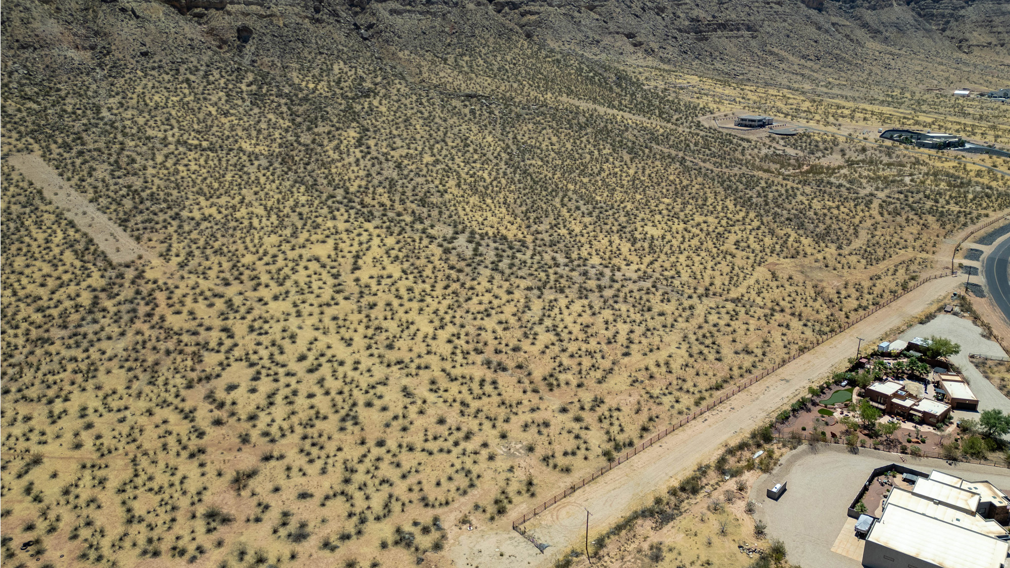 main property photo 19