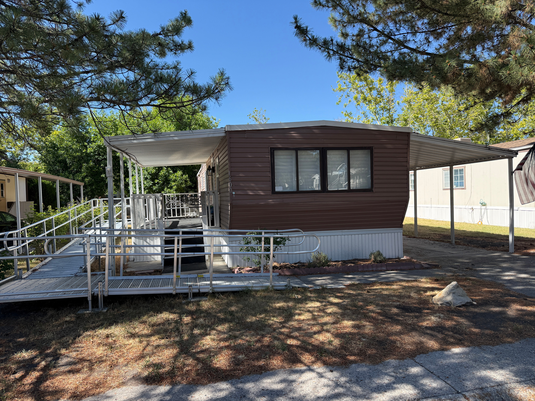 main property photo 0