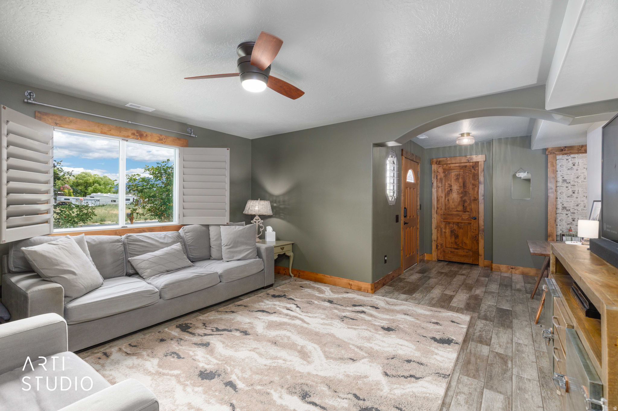 main property photo 3