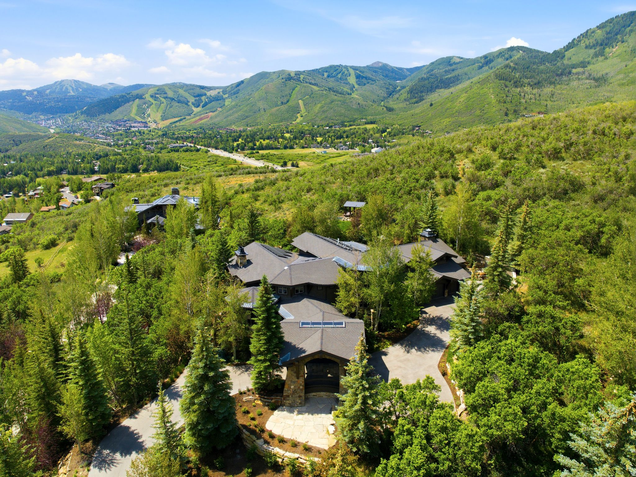 main property photo 0