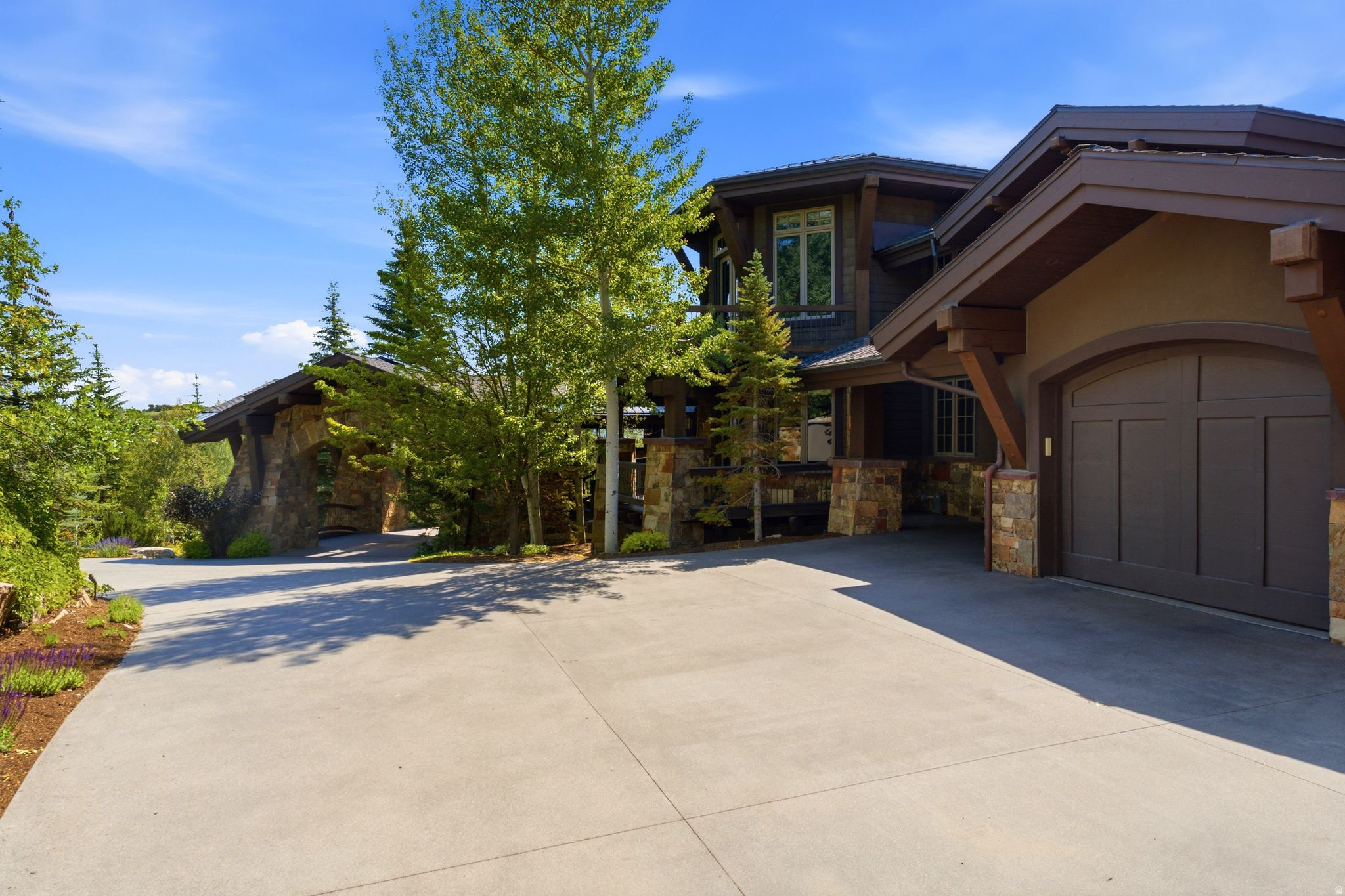 main property photo 109