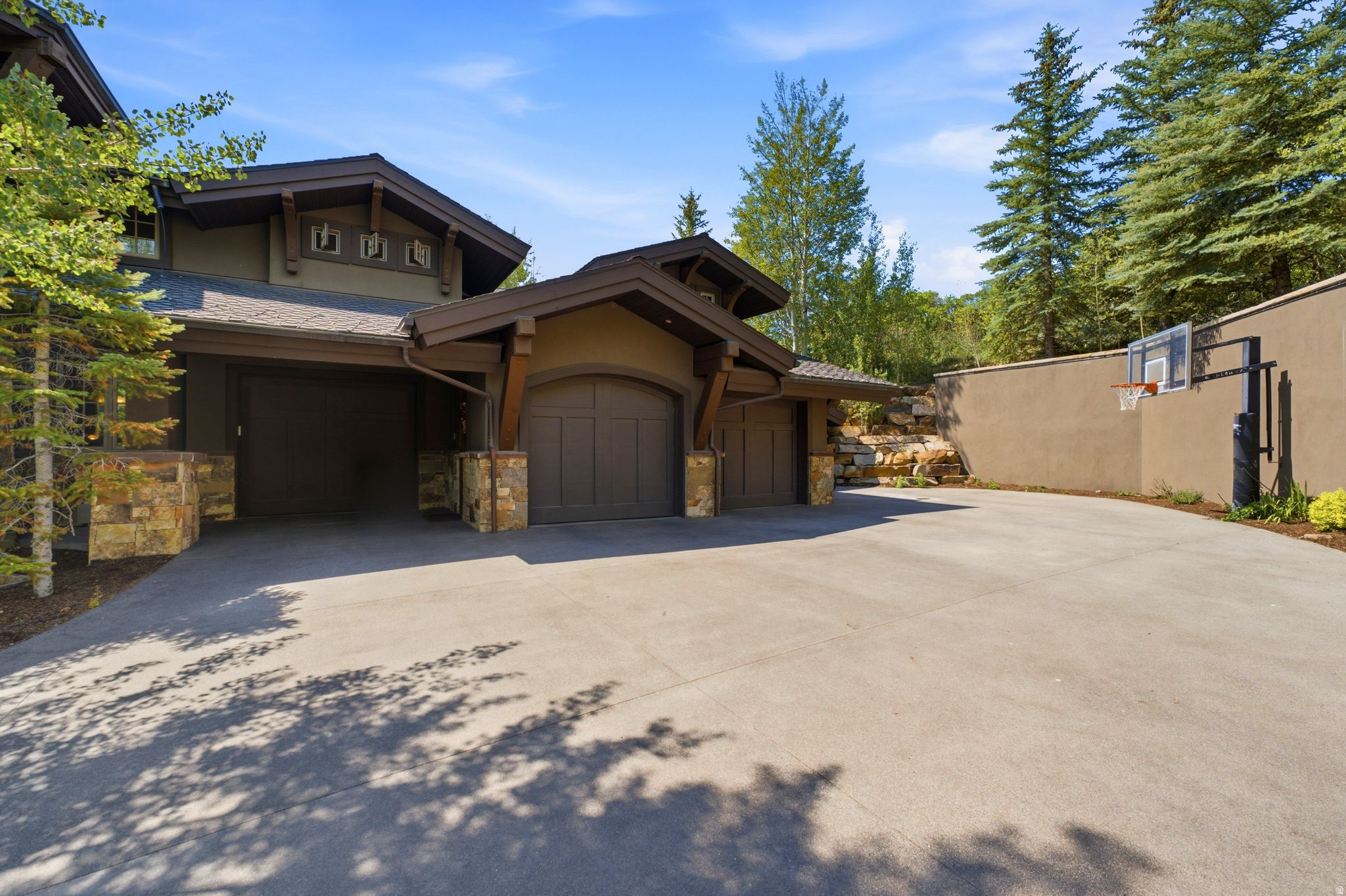 main property photo 110