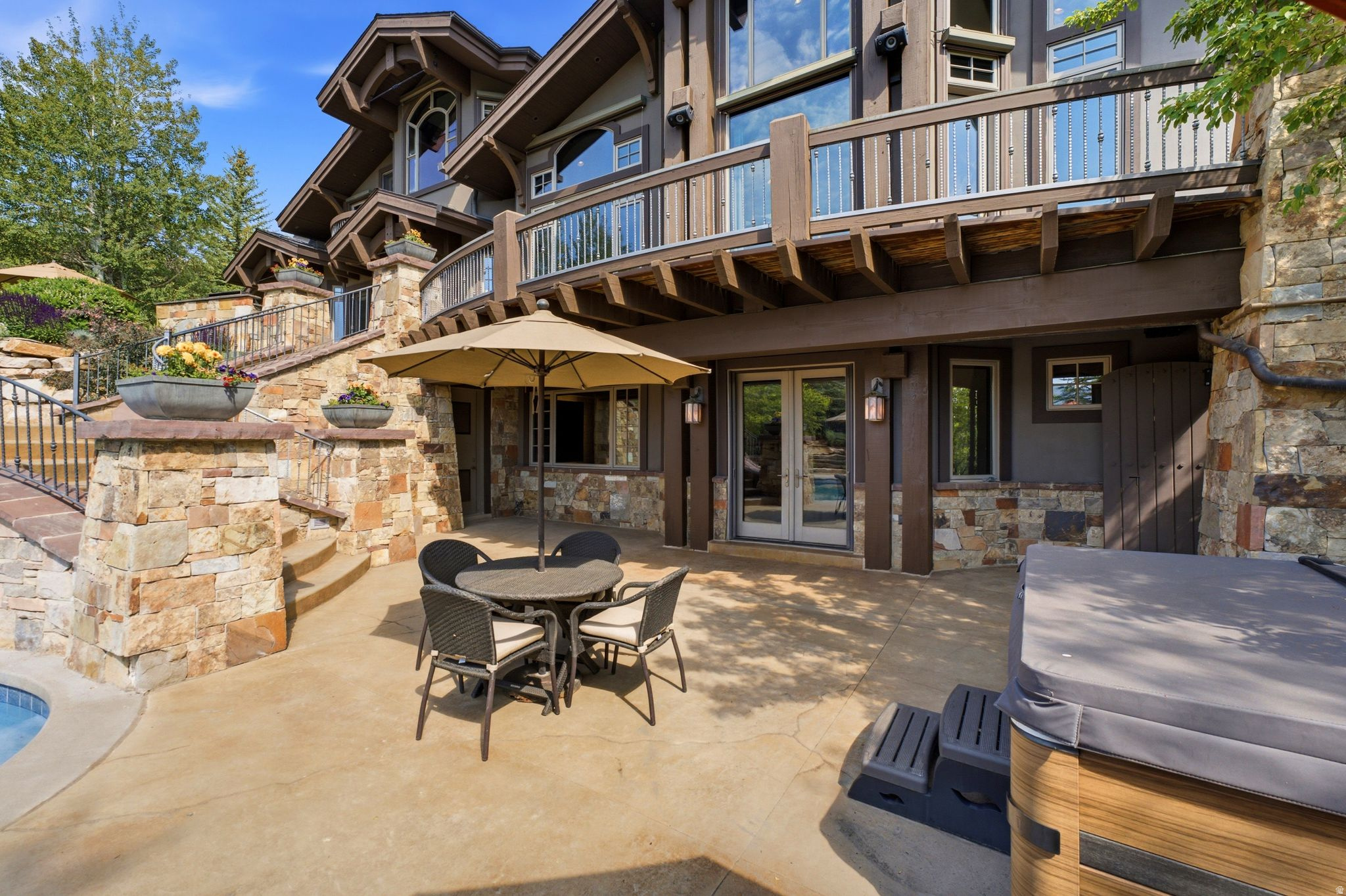 main property photo 92