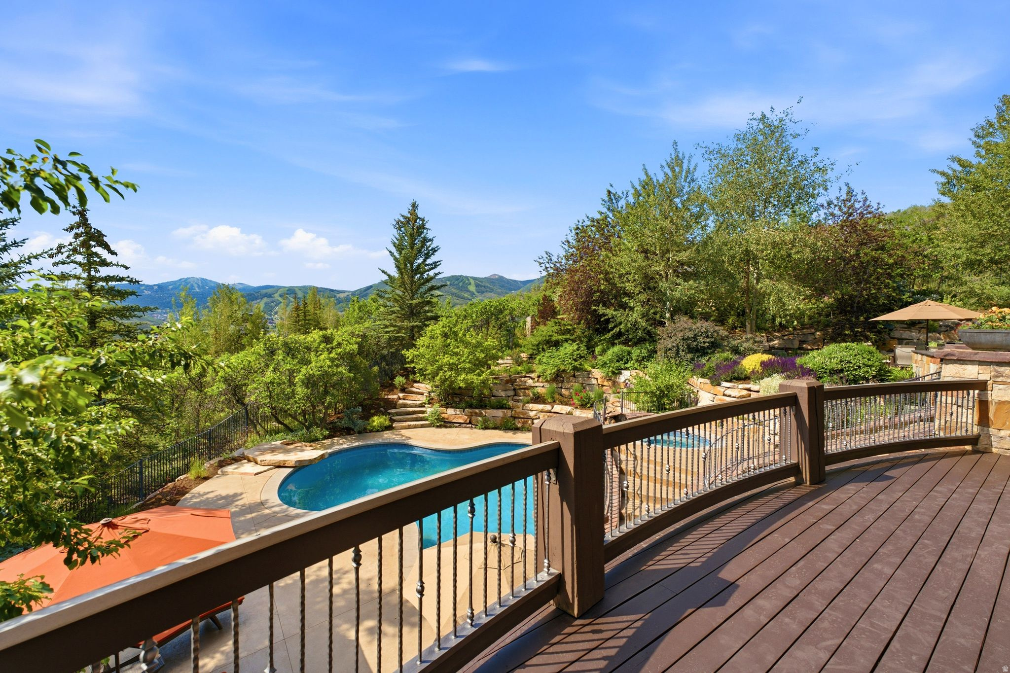 main property photo 94