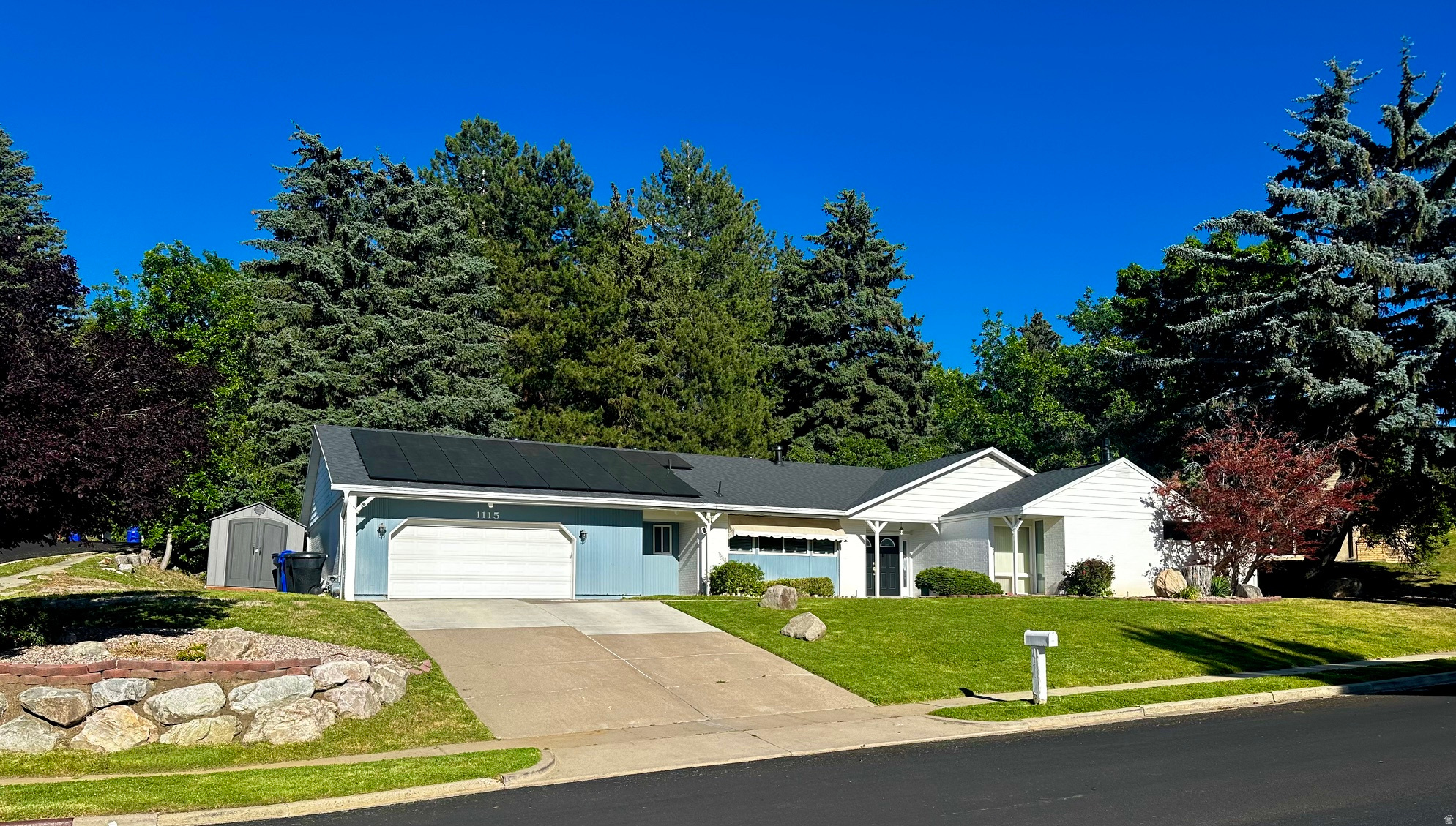 main property photo 0