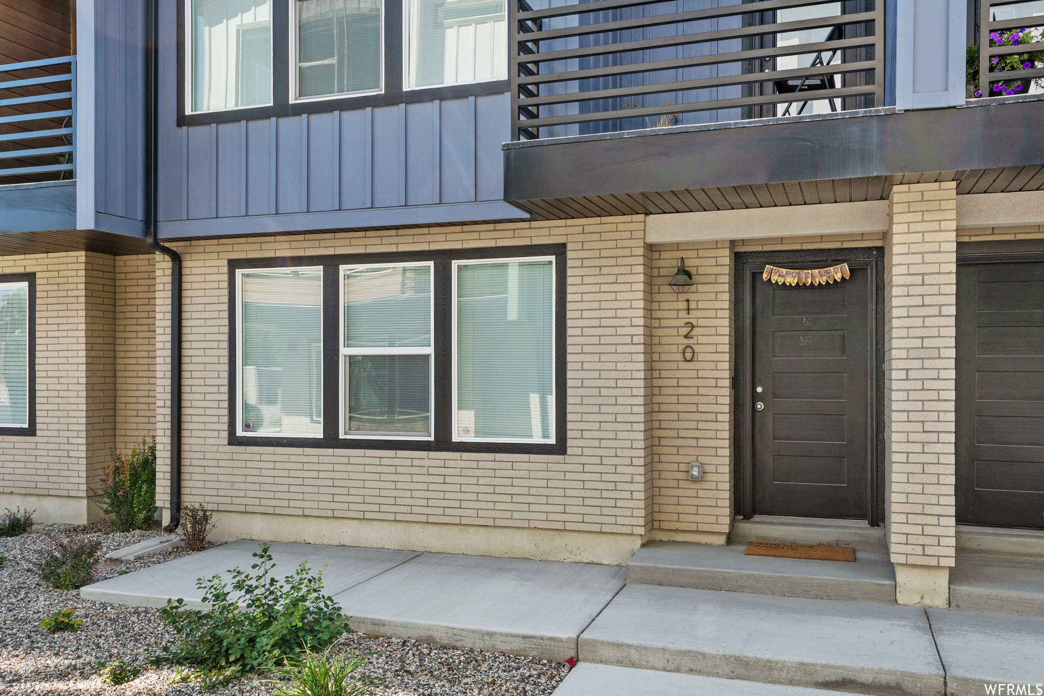main property photo 0