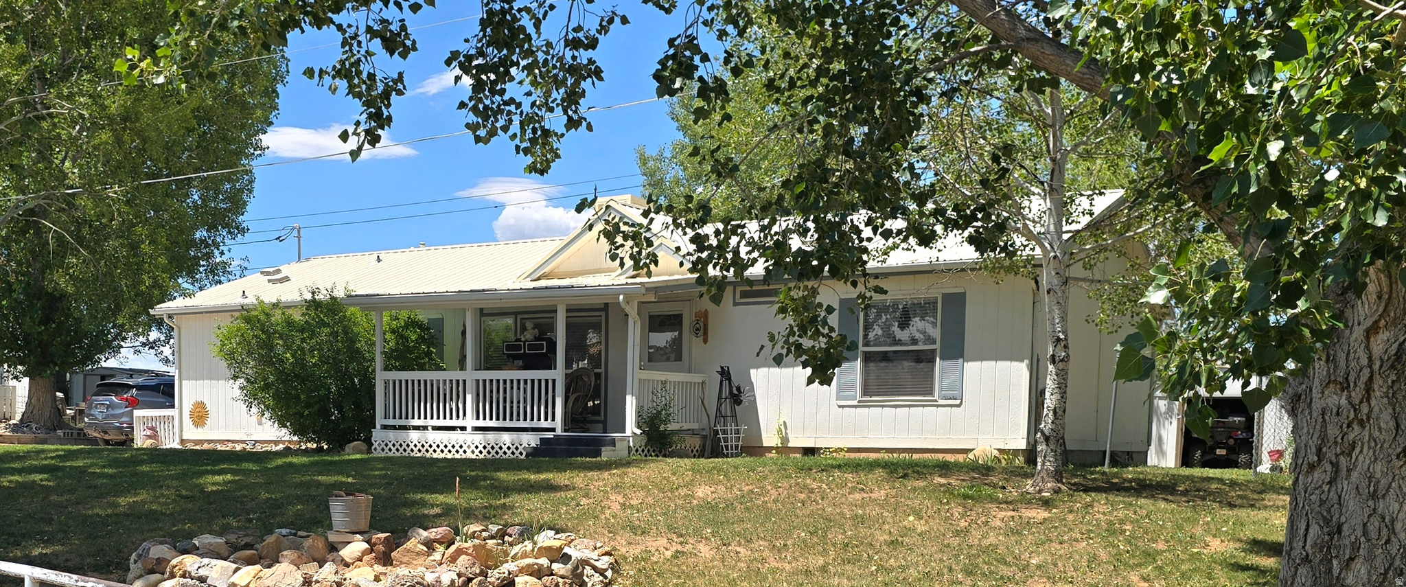 main property photo 0