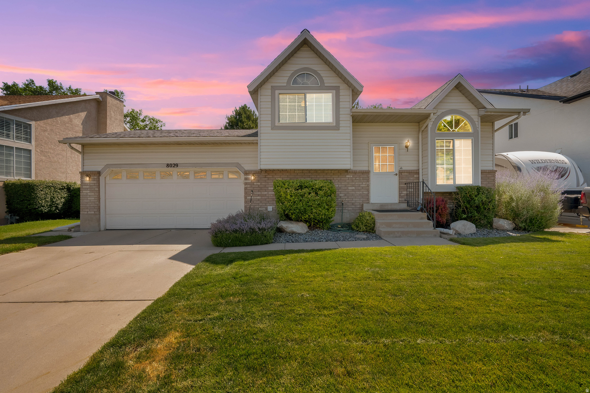 main property photo 16