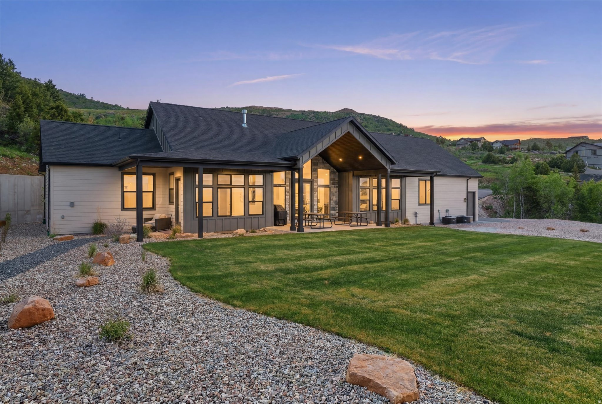 main property photo 0