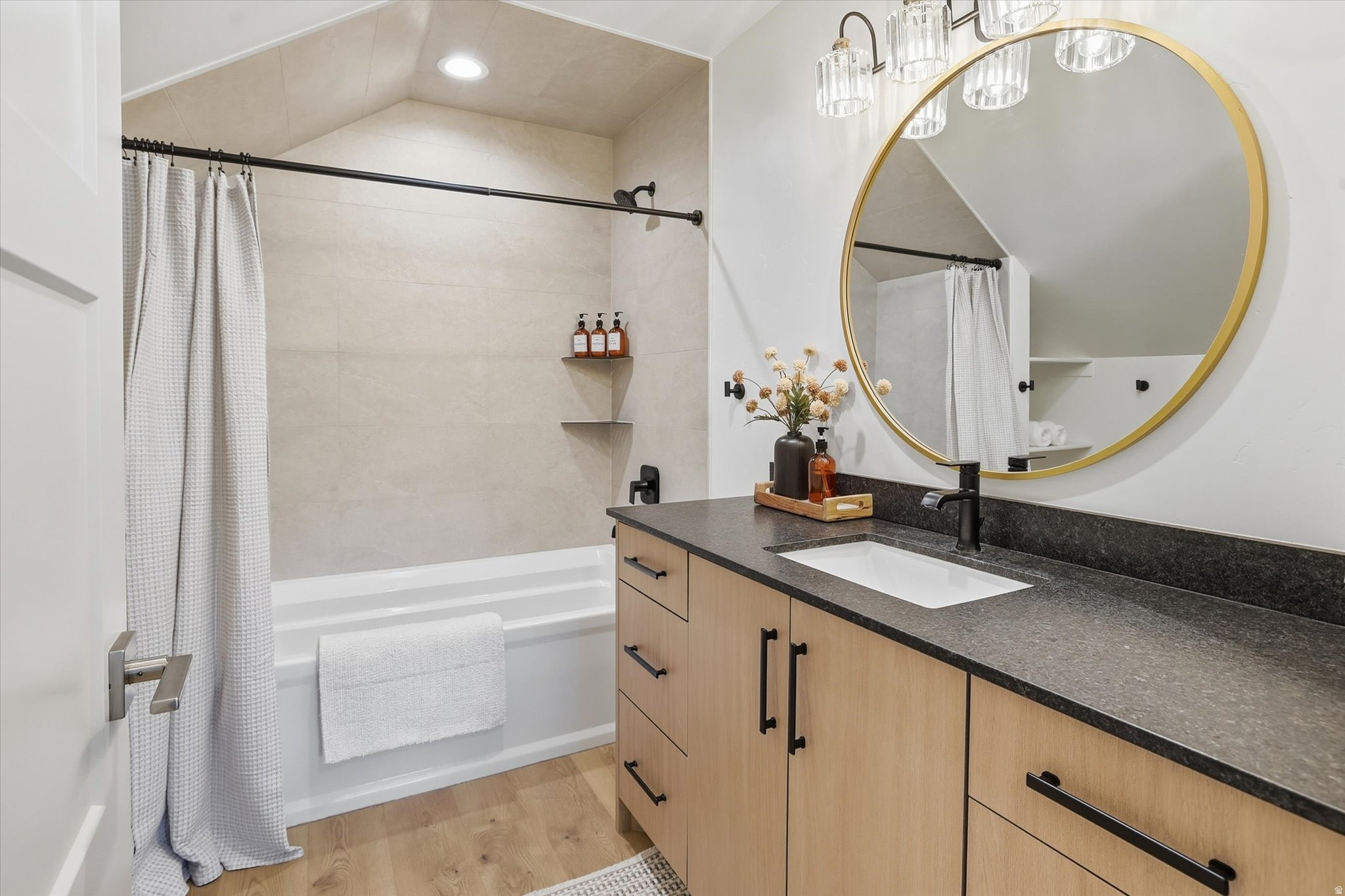 main property photo 75