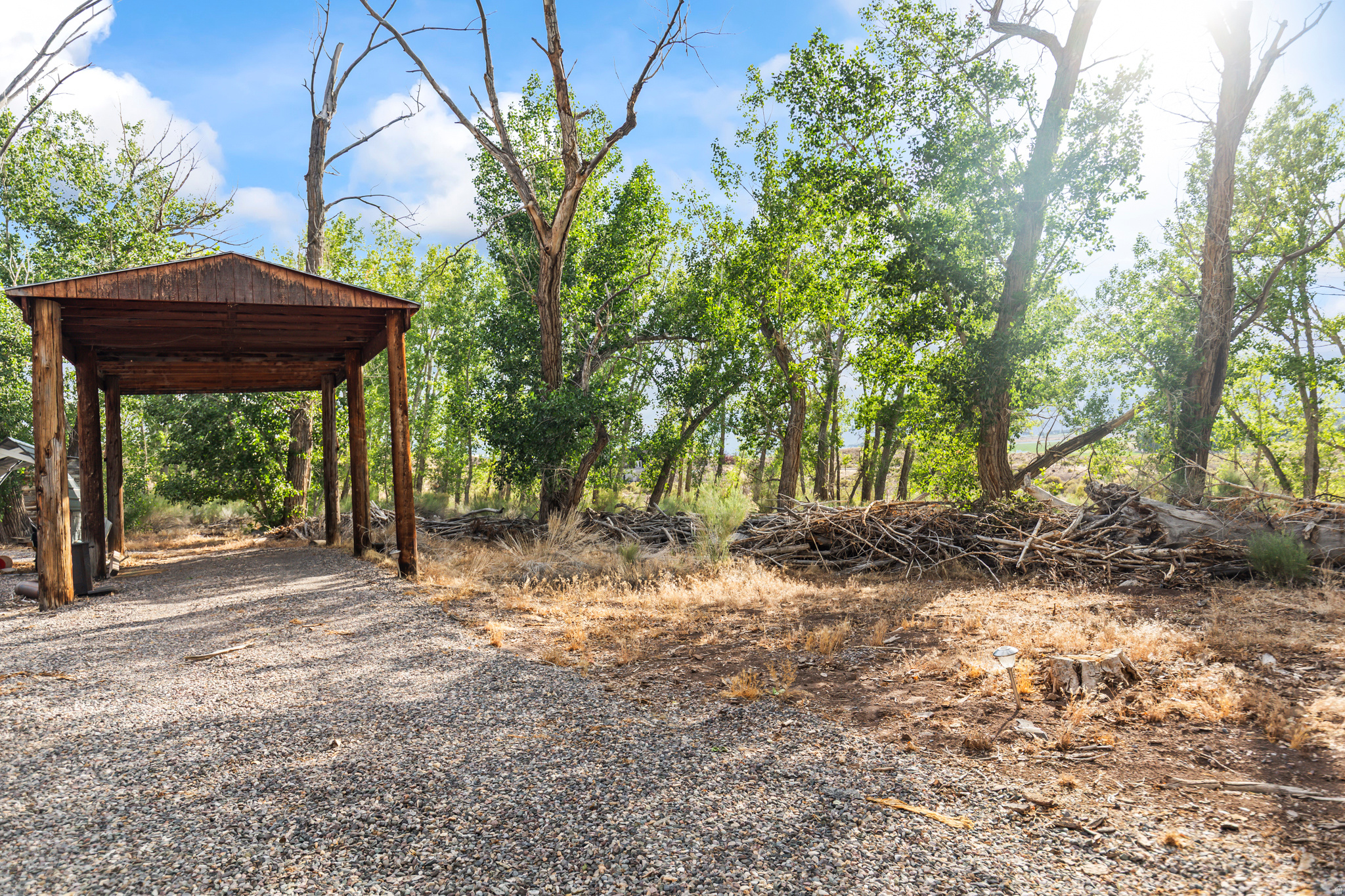 main property photo 85