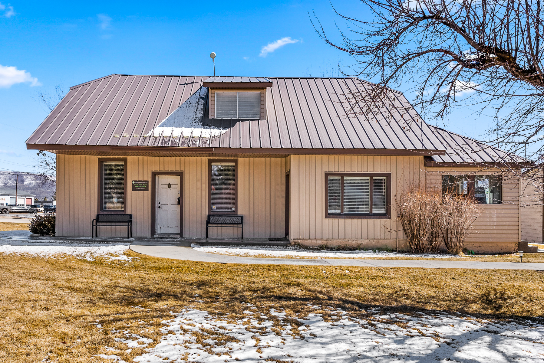 main property photo 0