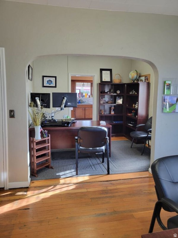 main property photo 10