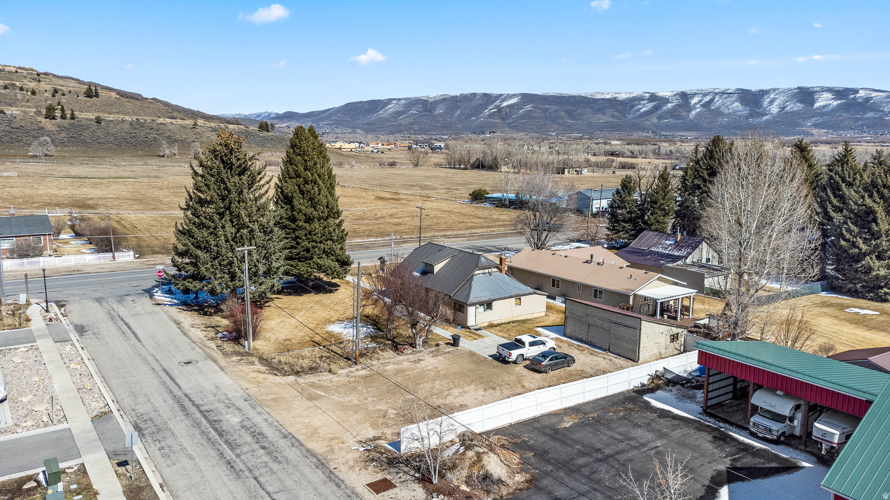 main property photo 24