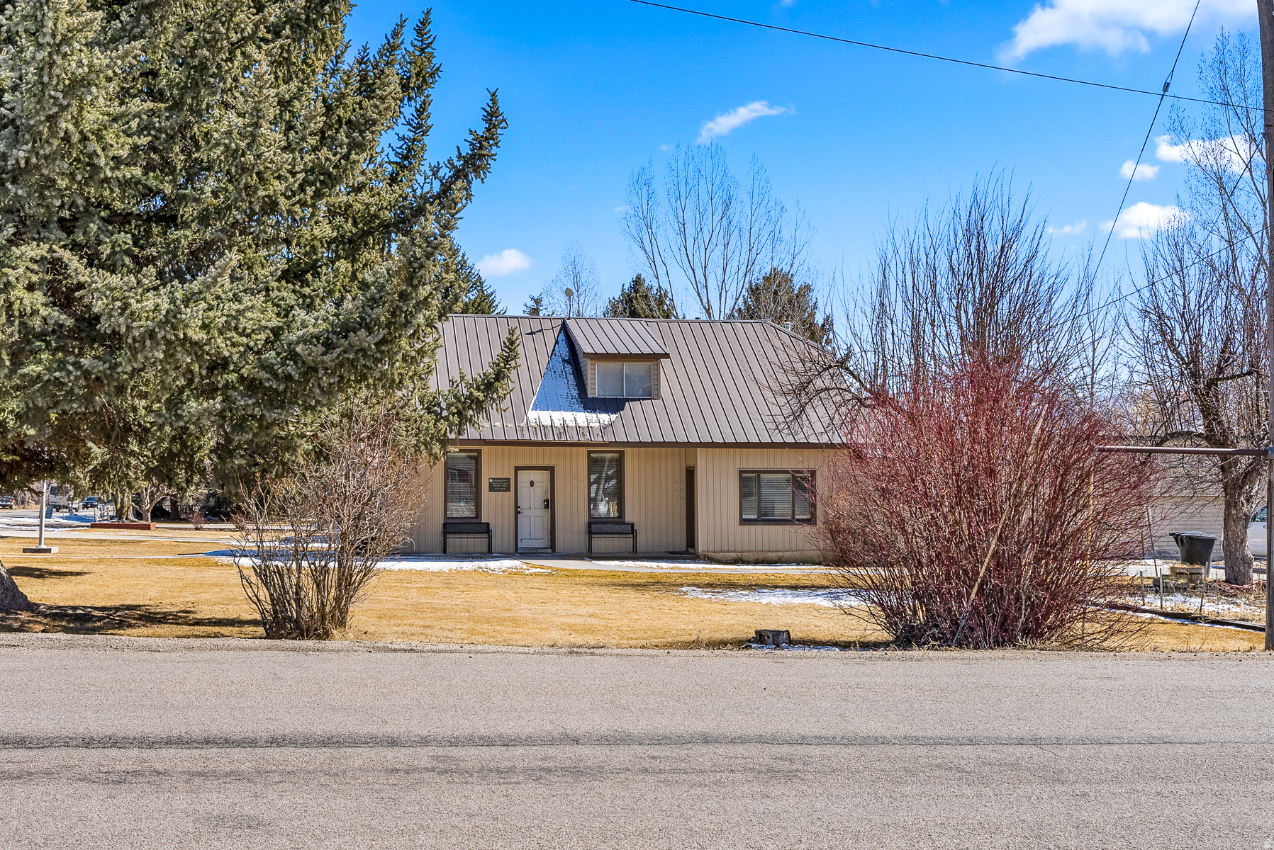 main property photo 6