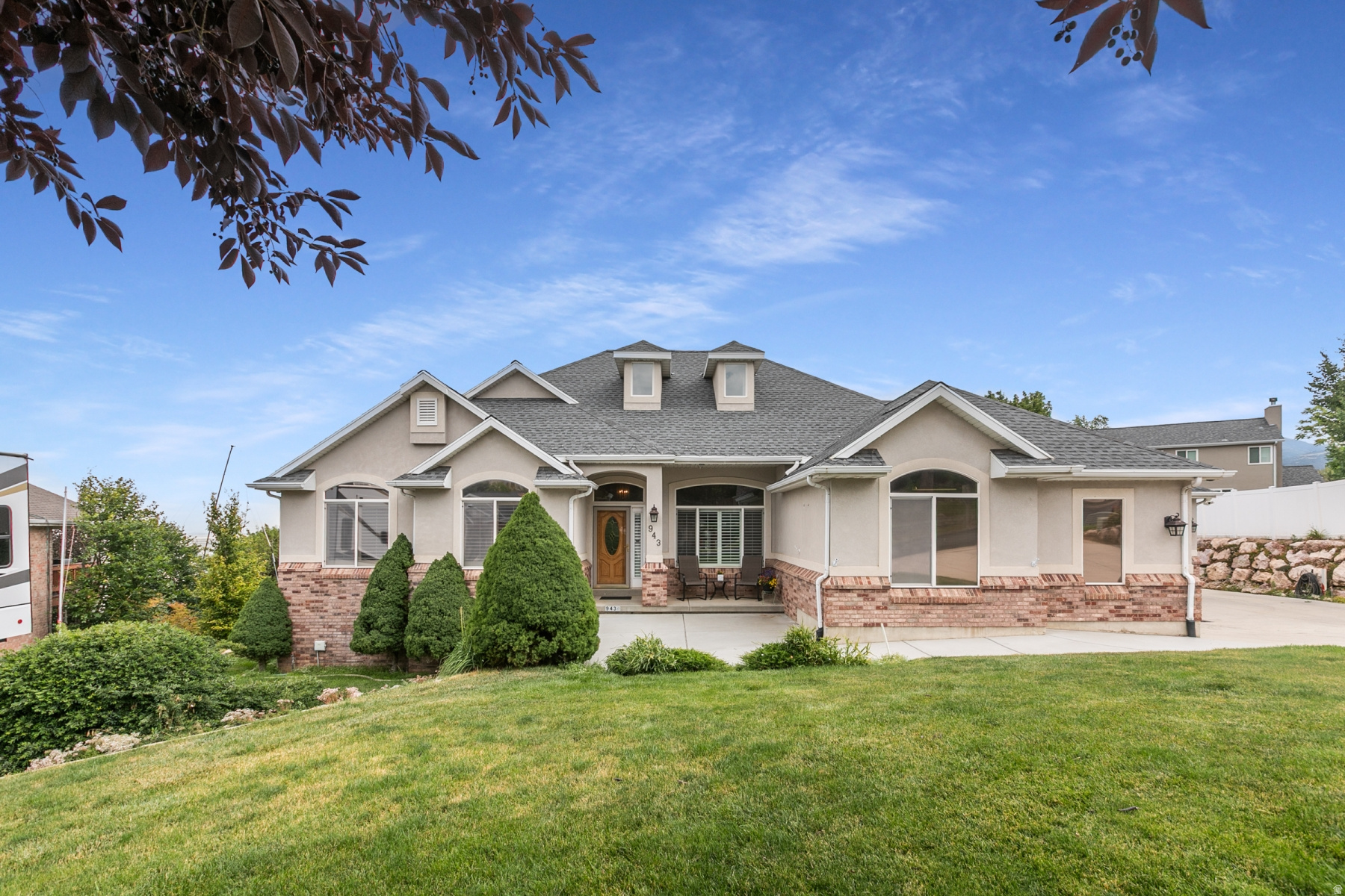 main property photo 0